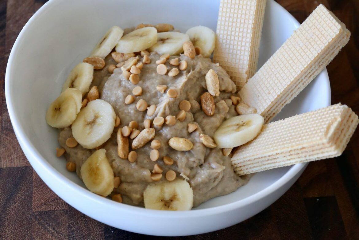 Creamy Banana Peanut Butter Pudding Sundae