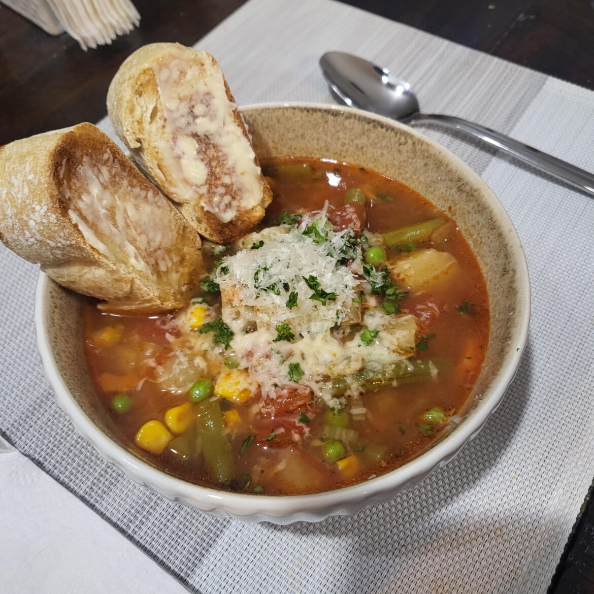 Slow Cooker Vegetable Soup