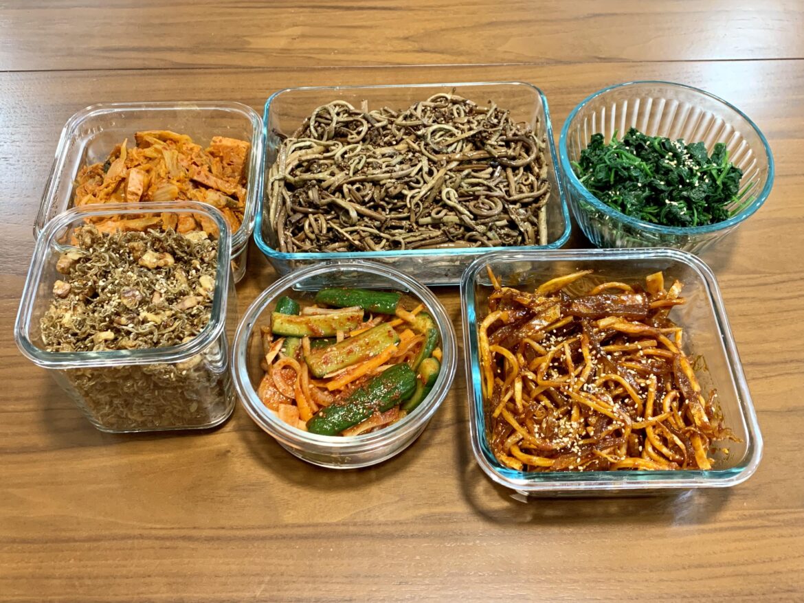 My sister made banchan for the week