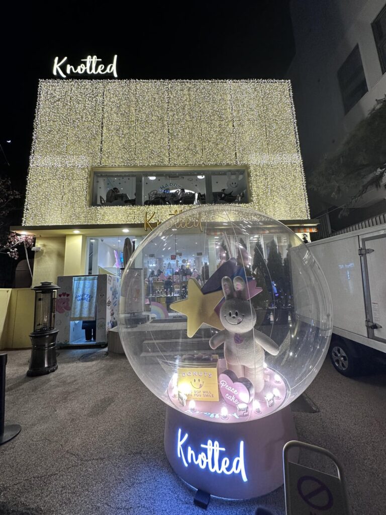 Popular Donut Shop in Korea