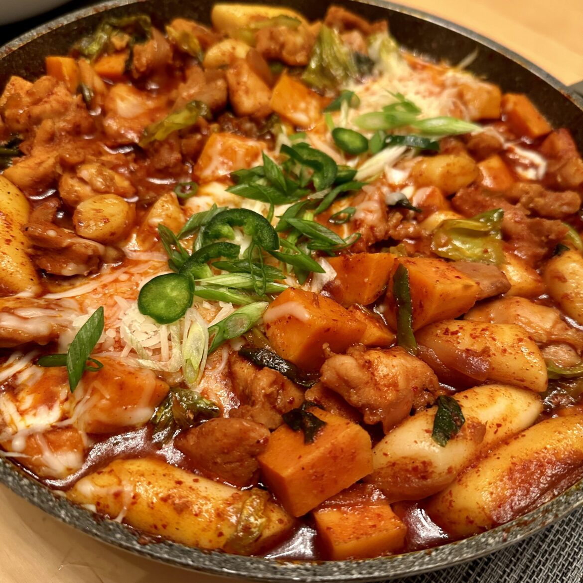 Dakgalbi night fever