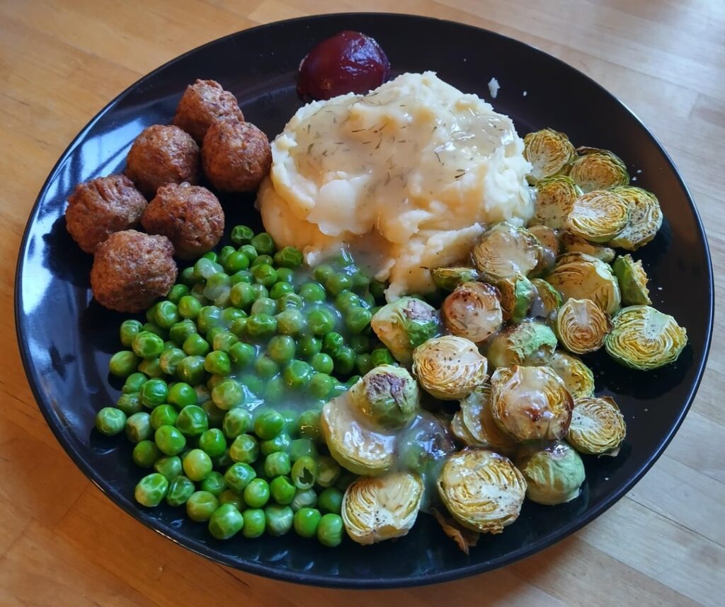 Three filling meals in a day at home: 1247 Calories