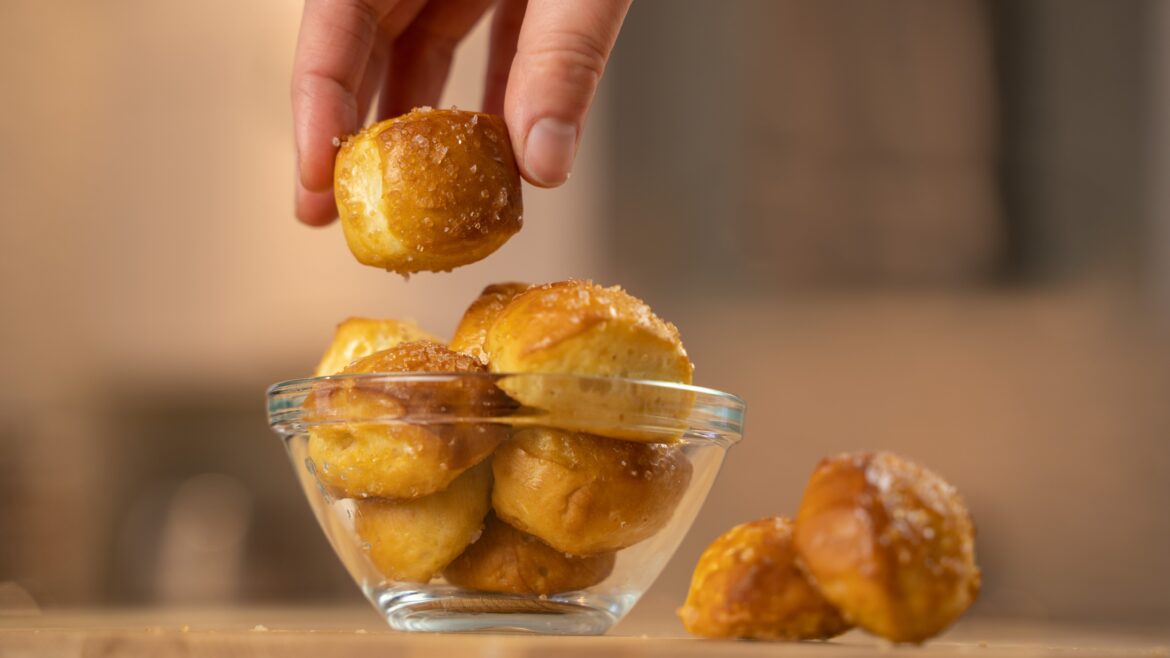 Sweet & Salty Pretzel Bites