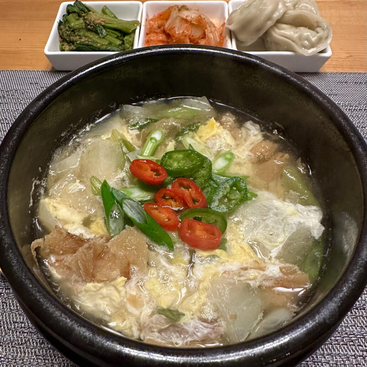 Bugeotguk on a snowy day