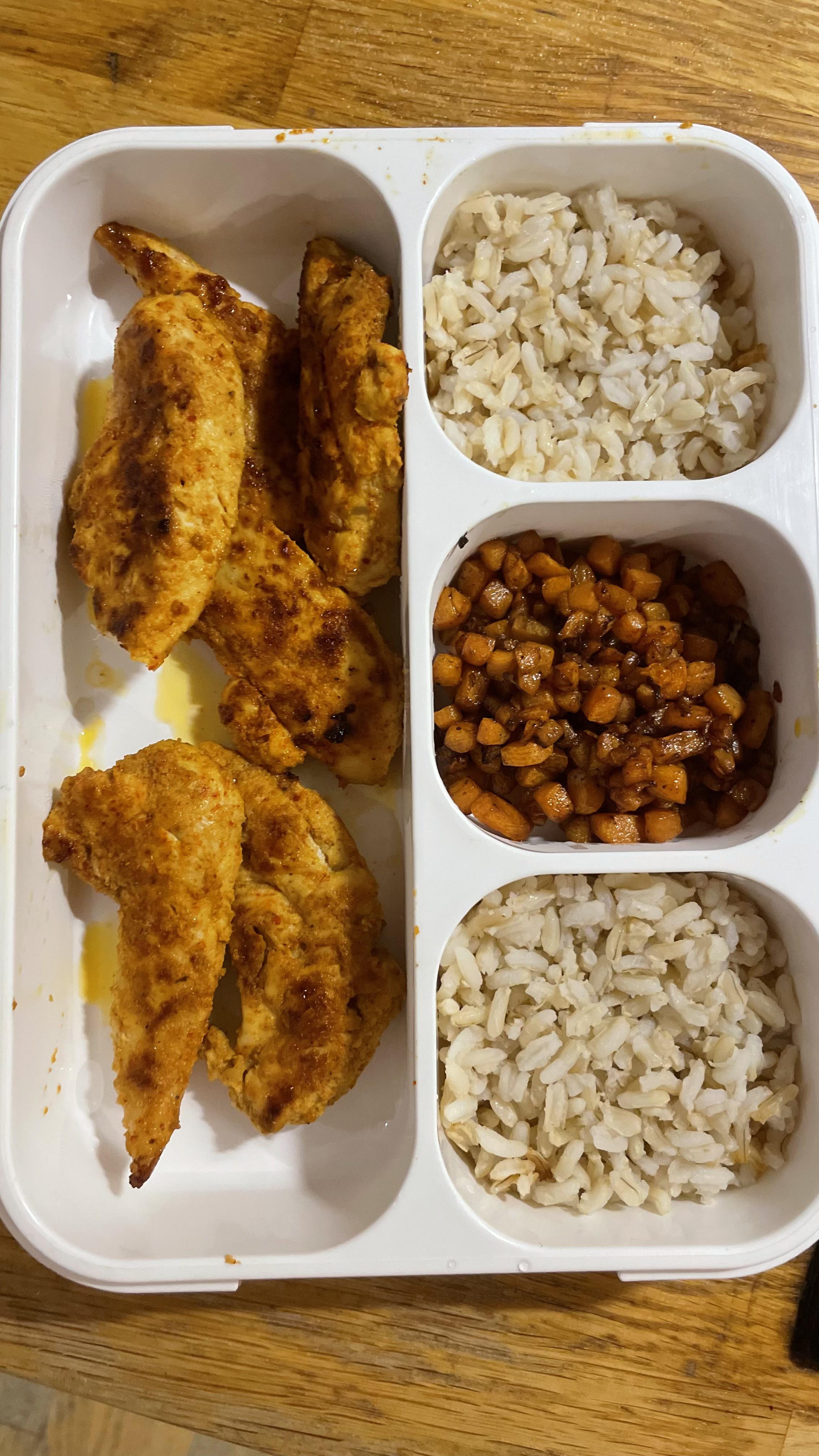 Pan seared chicken breast fillets with brown rice & carrots Dining