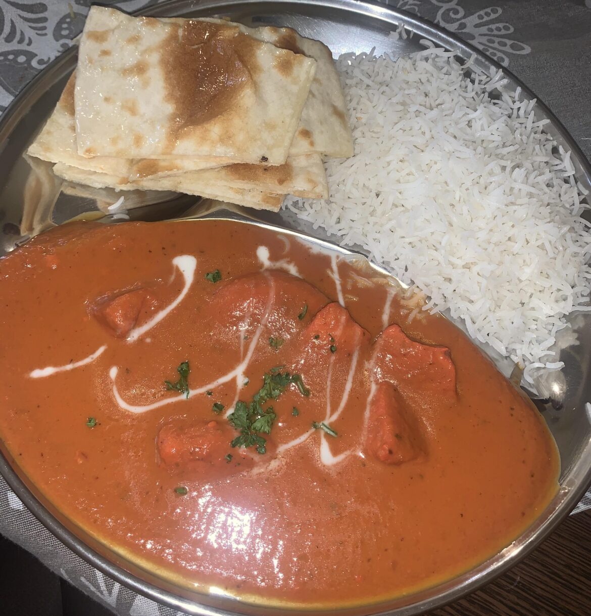 chicken tikka masala, rice & naan