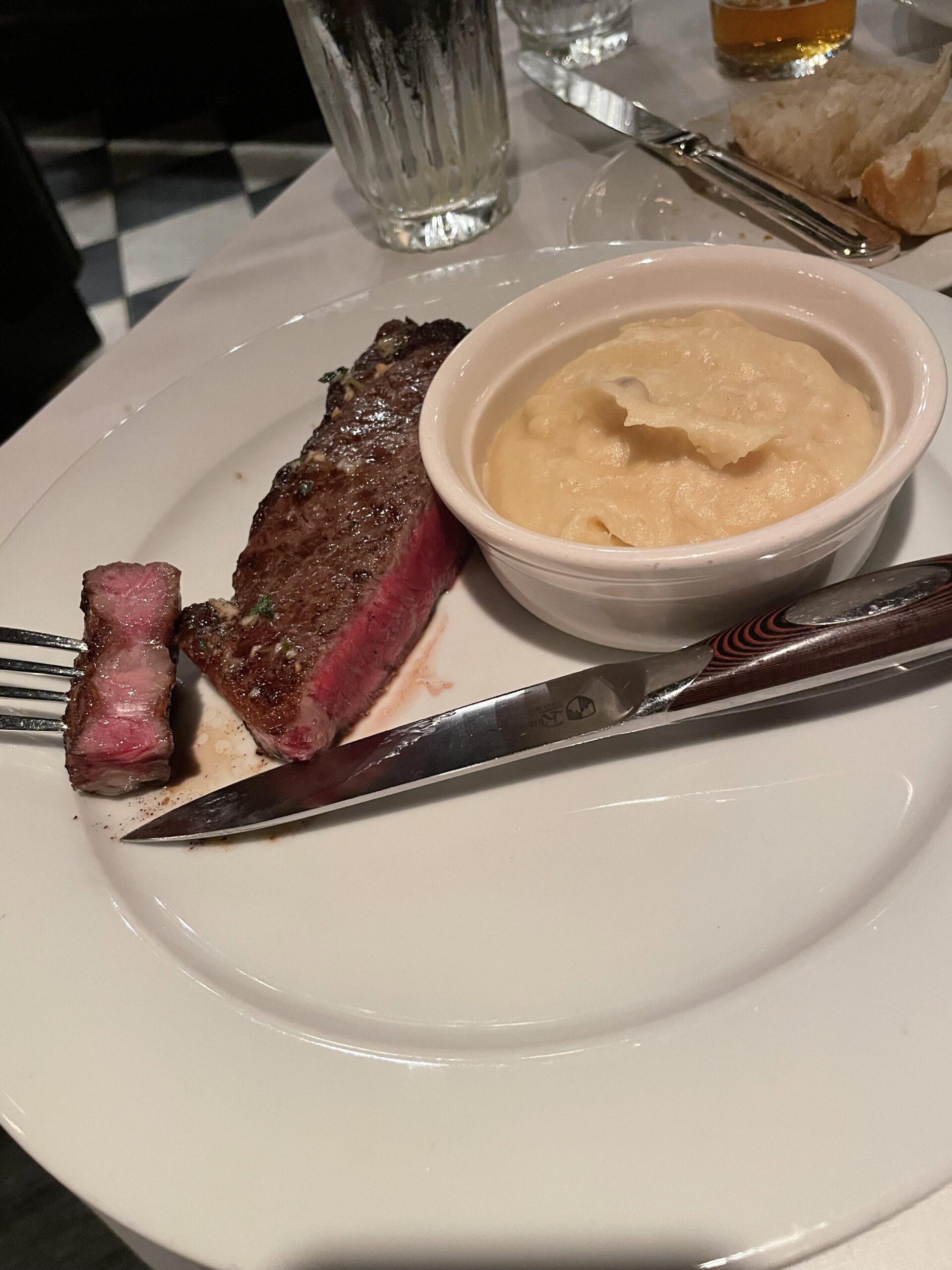 555 east steakhouse in Long Beach. Bomb 💣 Dining and Cooking