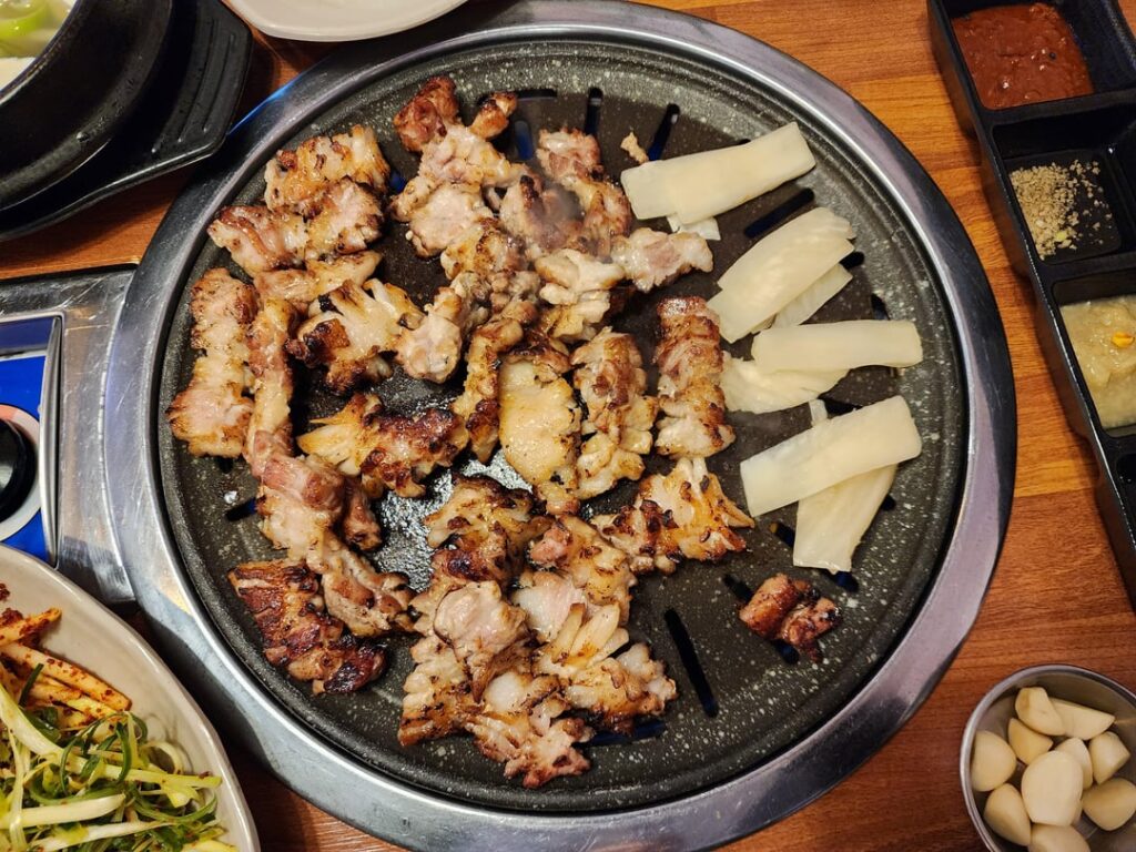 Yummy Samgyeopsal in Korea! I ate too much