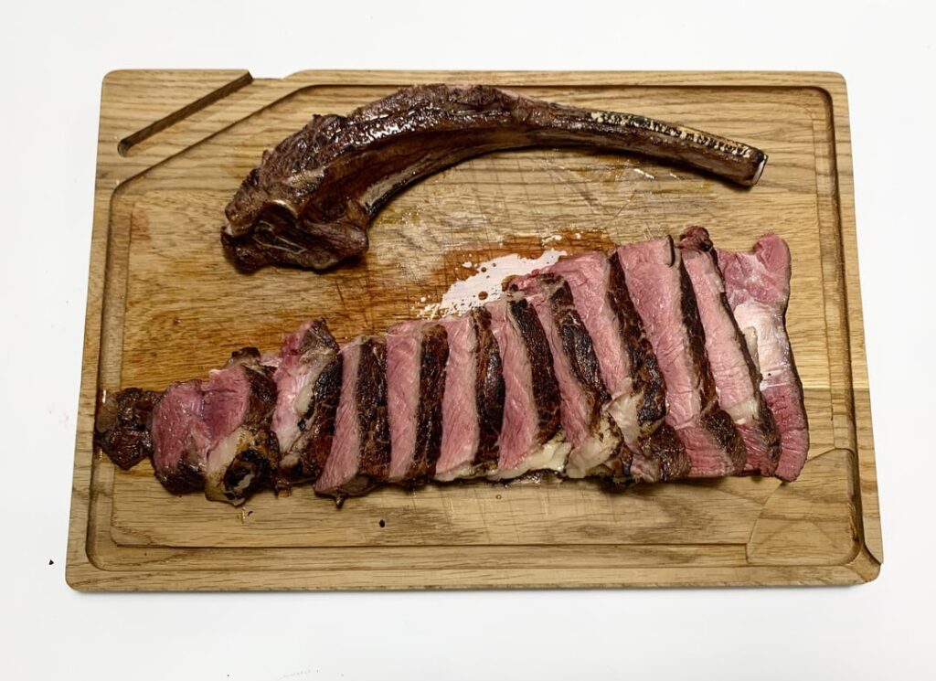 Rate my steak. 40 oz medium rare tomahawk