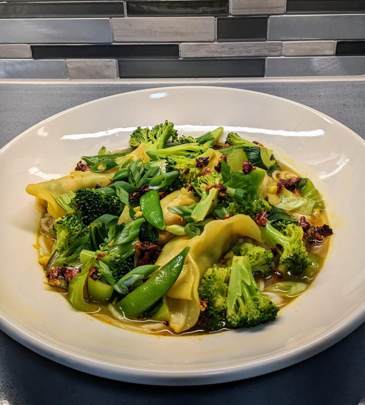 Dumpling noodle soup