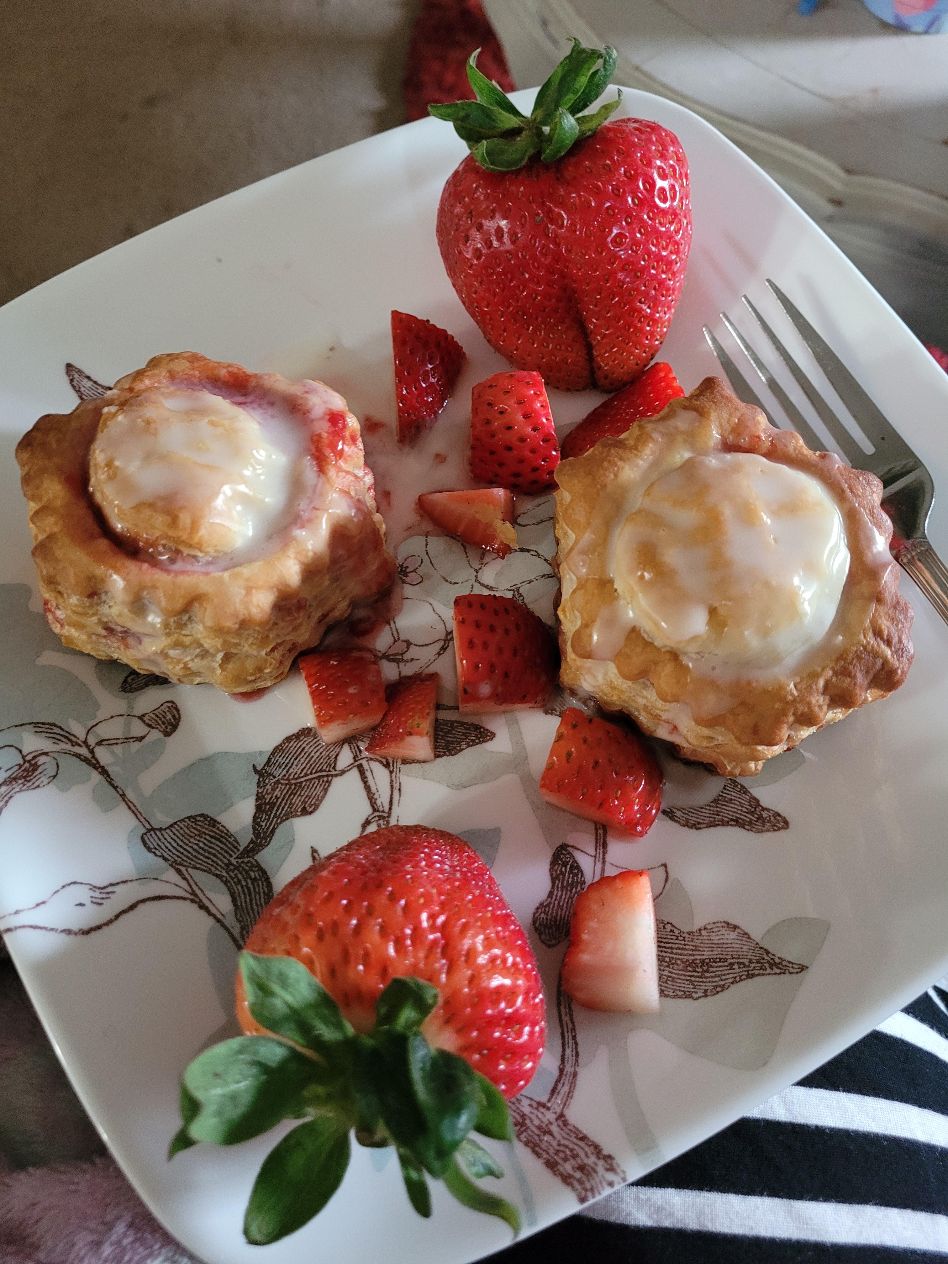 homemade fancy af "toaster strudels" made with puff pastry Dining and