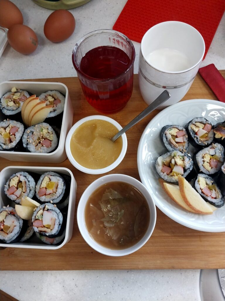 Morning's 10 minutes Gimbab - prepared ingredients