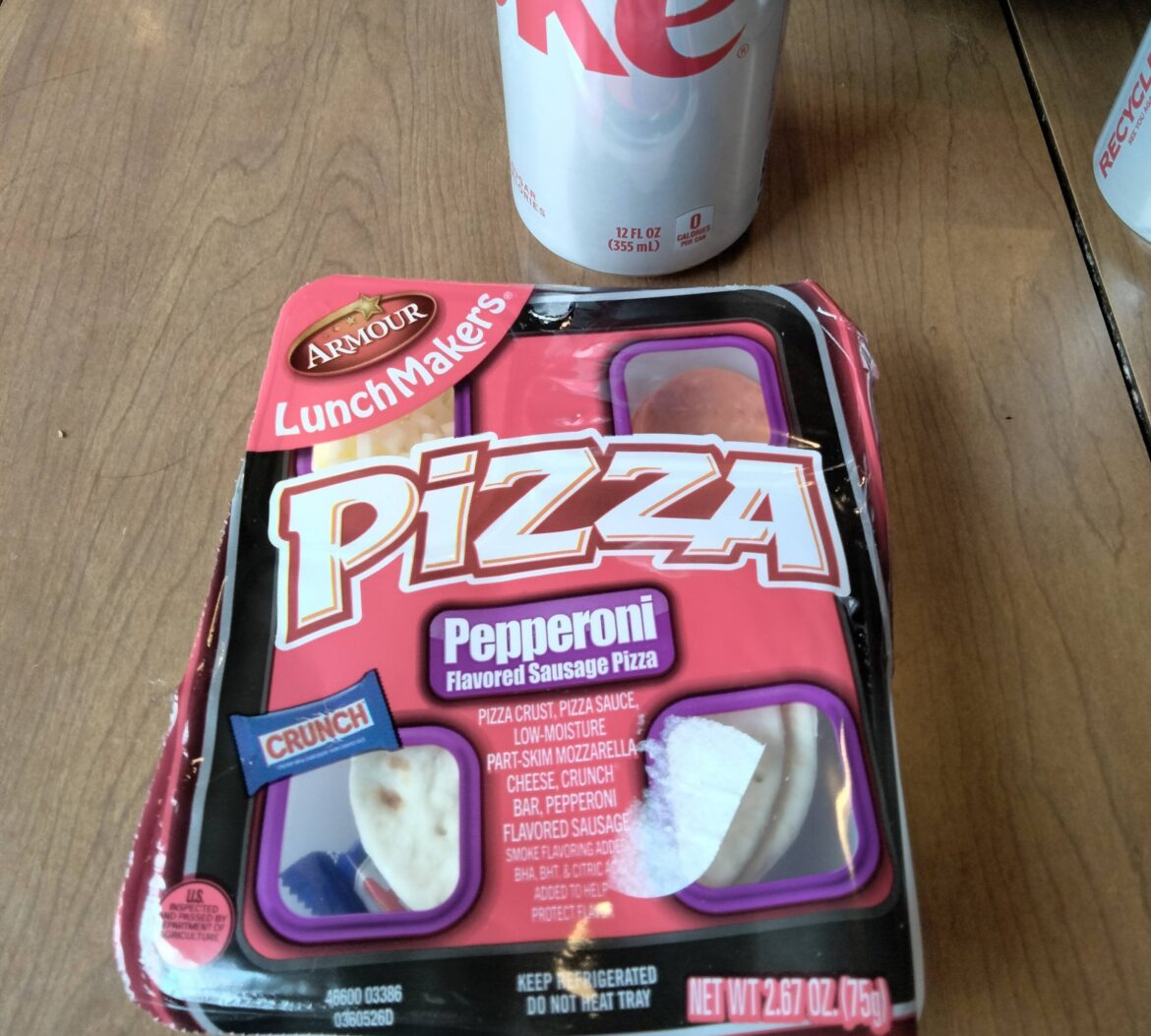 I love you lunchables and associated knockoffs. ❤️ (What's your favorite prepackaged / self contained food?)