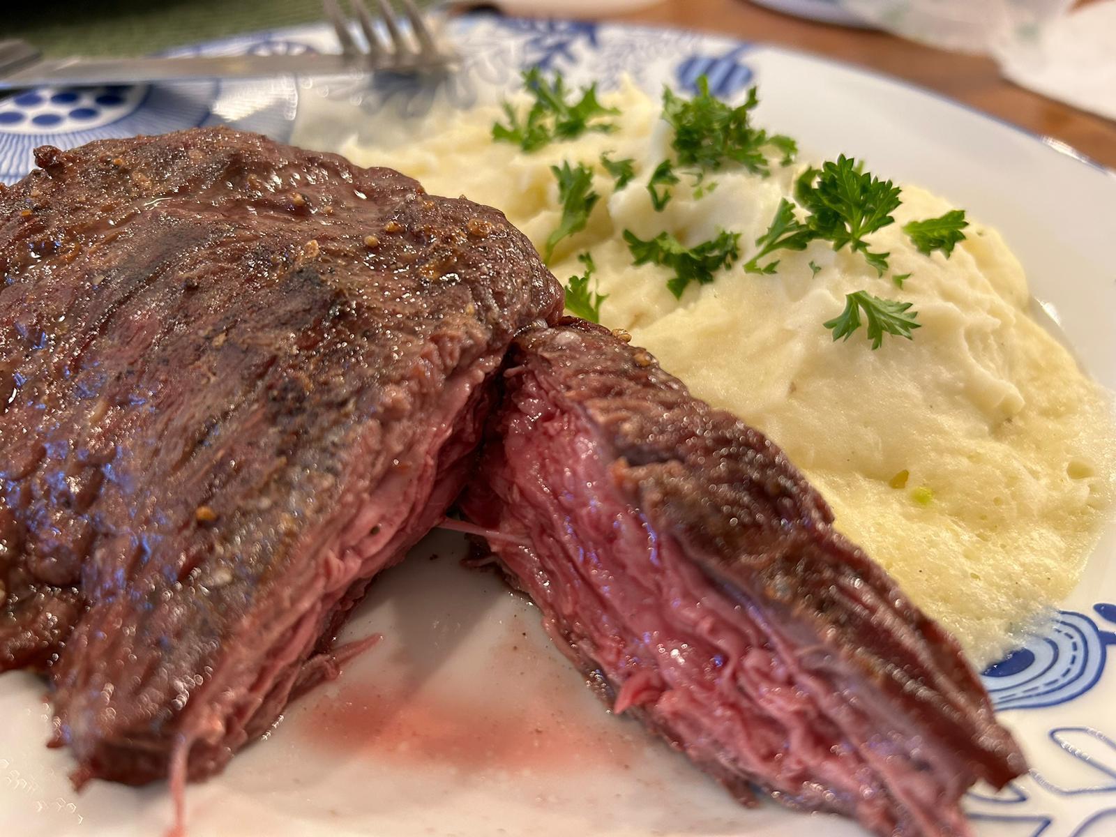 Bavette Steak, medium, with garlic mashed potato purée Dining and Cooking
