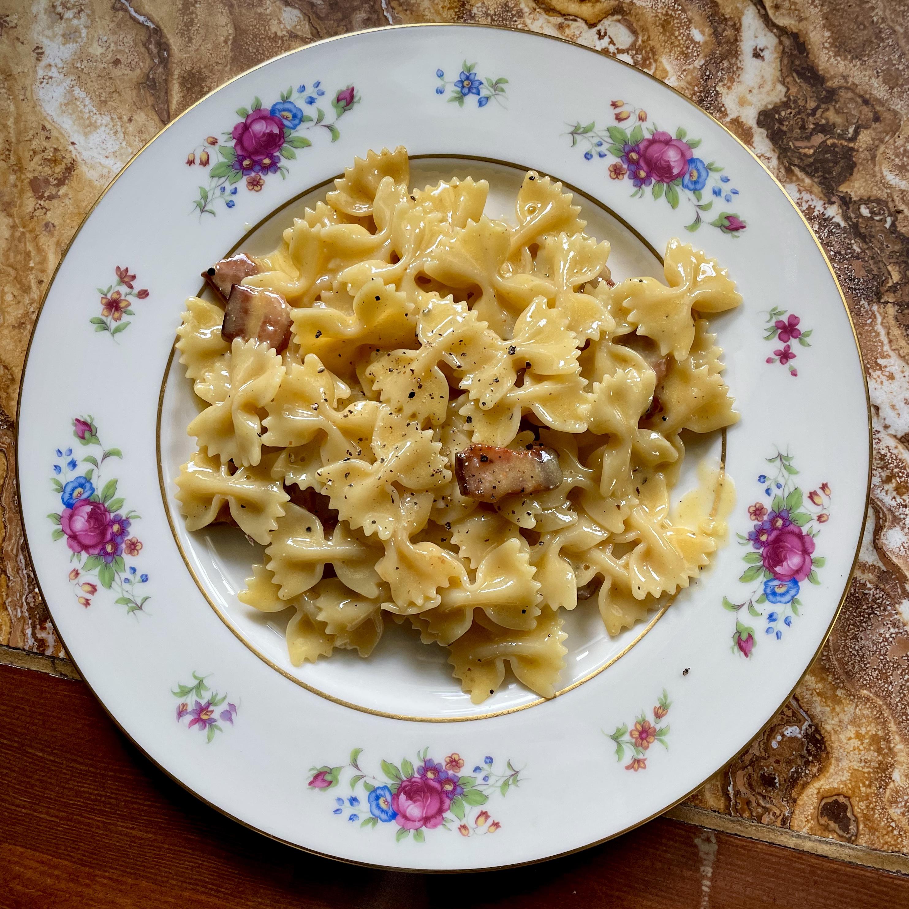 Farfalle Carbonara - Dining and Cooking