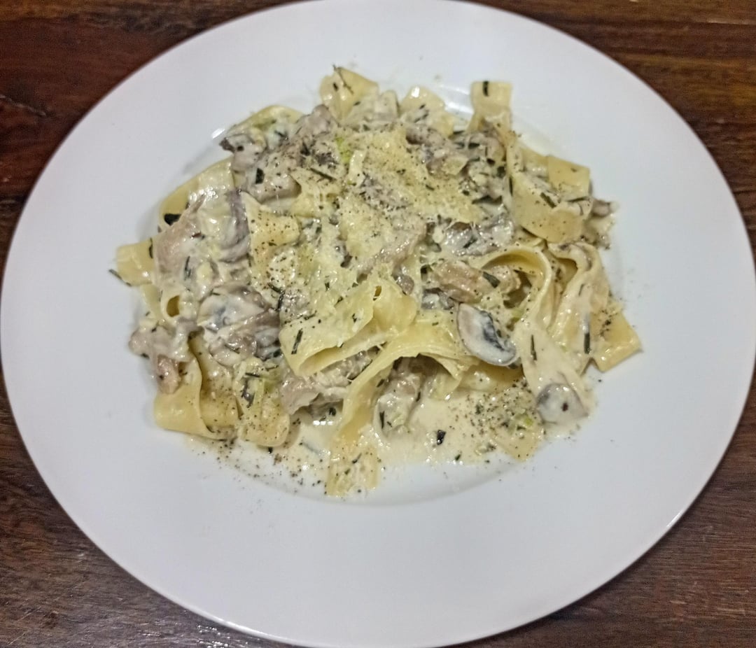 Mushroom, leek, and tarragon pappardelle with smoked cheddar and