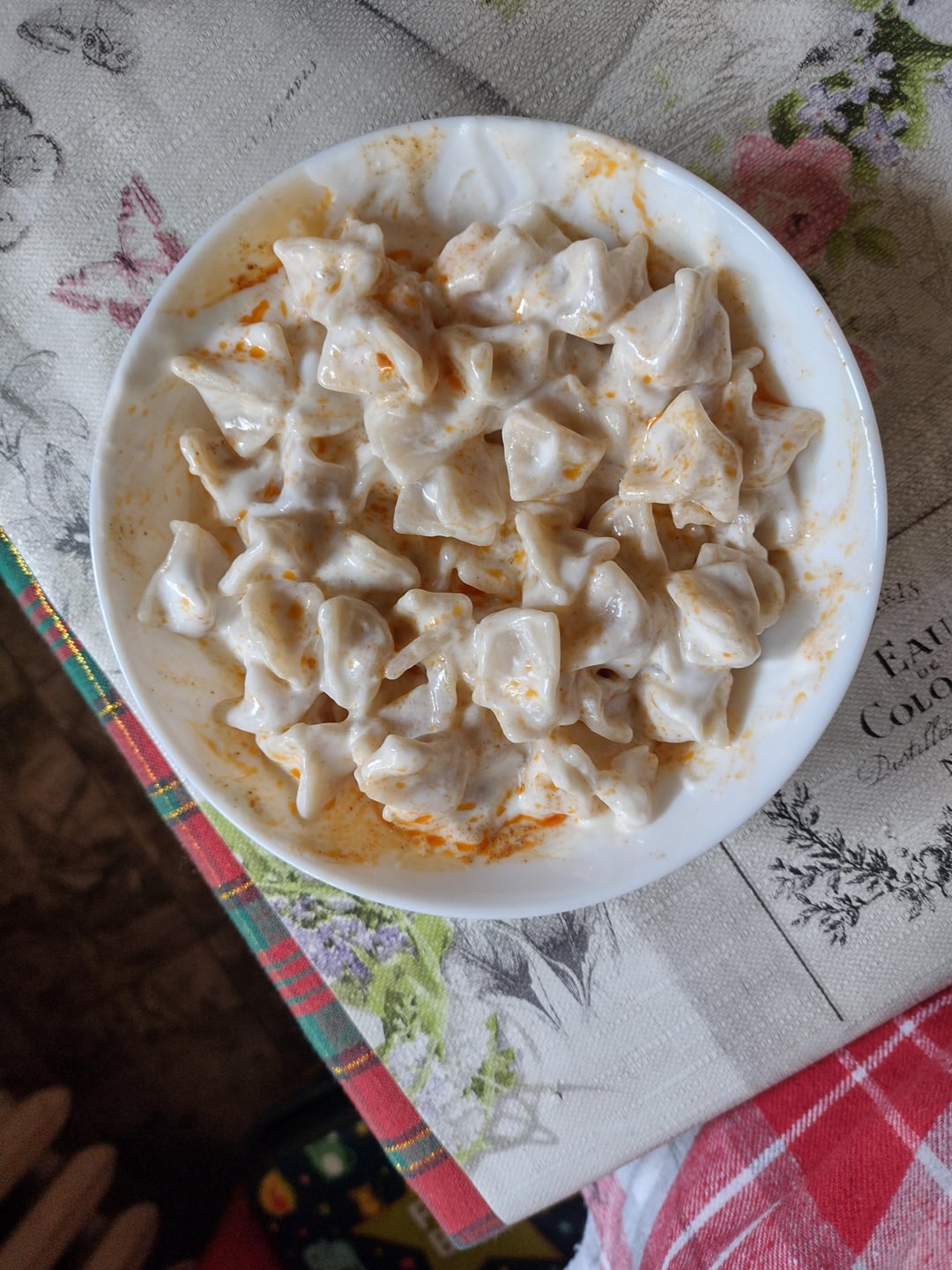 Brunch Mini dumplings with minced beef, yogurt and chili oil. 457 calories Dining and Cooking