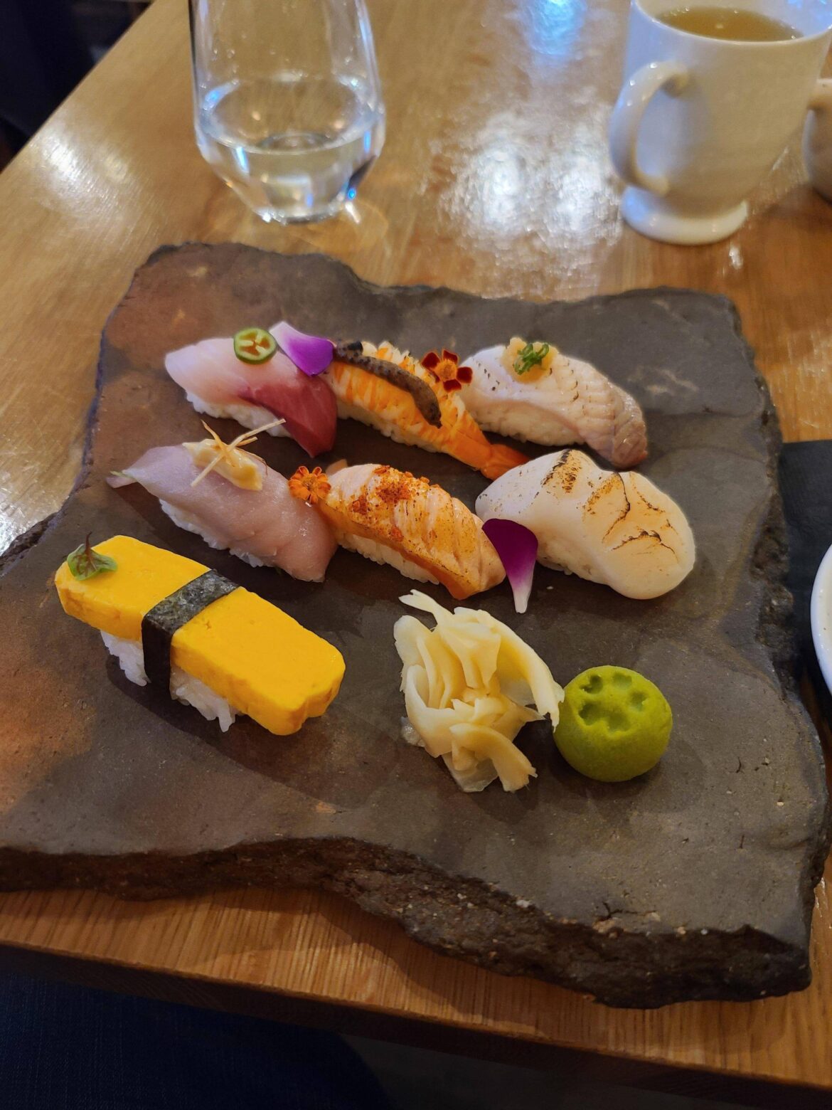 Omakase nigiri set