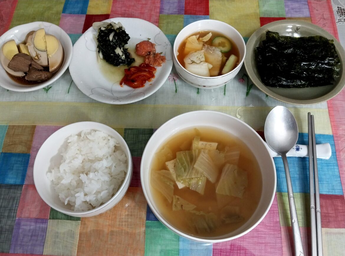 Simple and light Korean Supper. of course I eat Meat but not much.