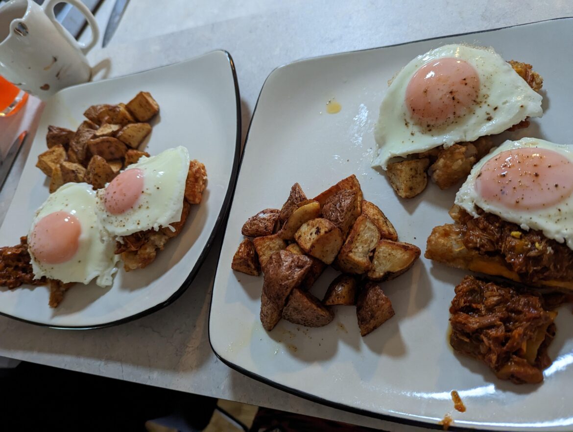 One of our new favourite combo stacks, Tatertot waffle + pulled pork + an egg on it.
