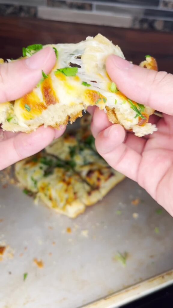 Cheesiest Cheesy Garlic Bread Ever!
