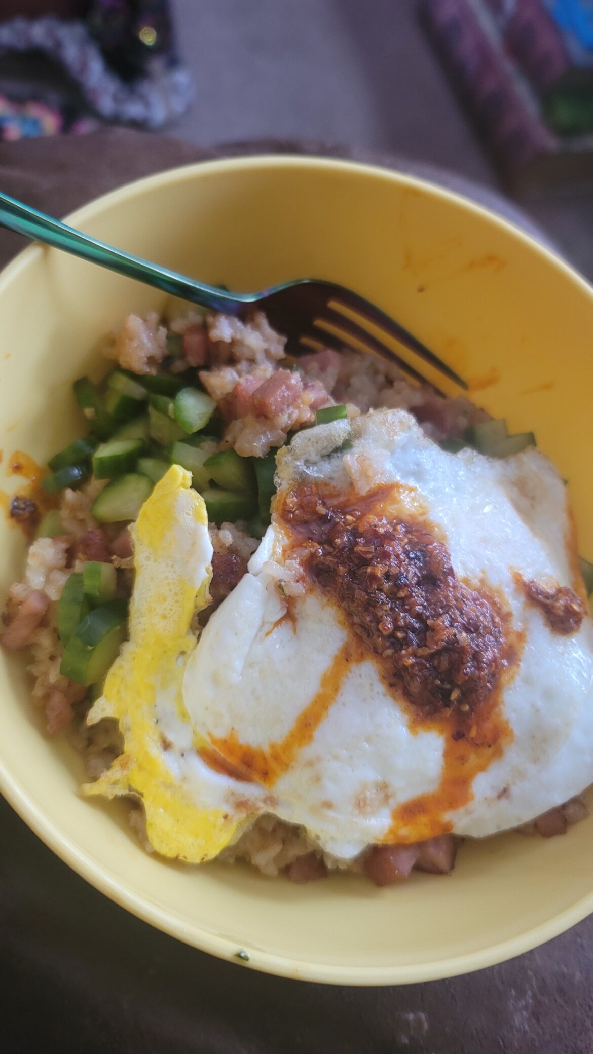 Spam fried rice 🍙 with kimchi pickles, an egg, and chilli crisp