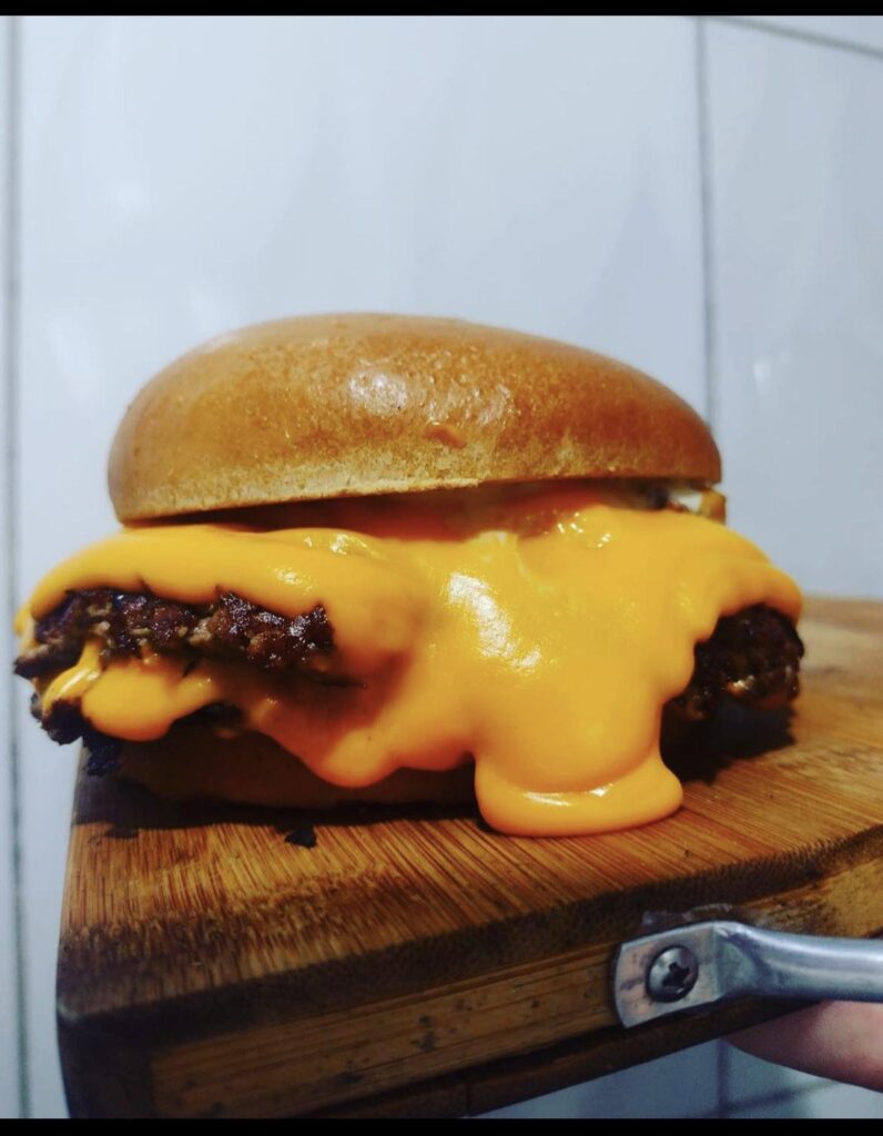 Double smash creamy cheddar