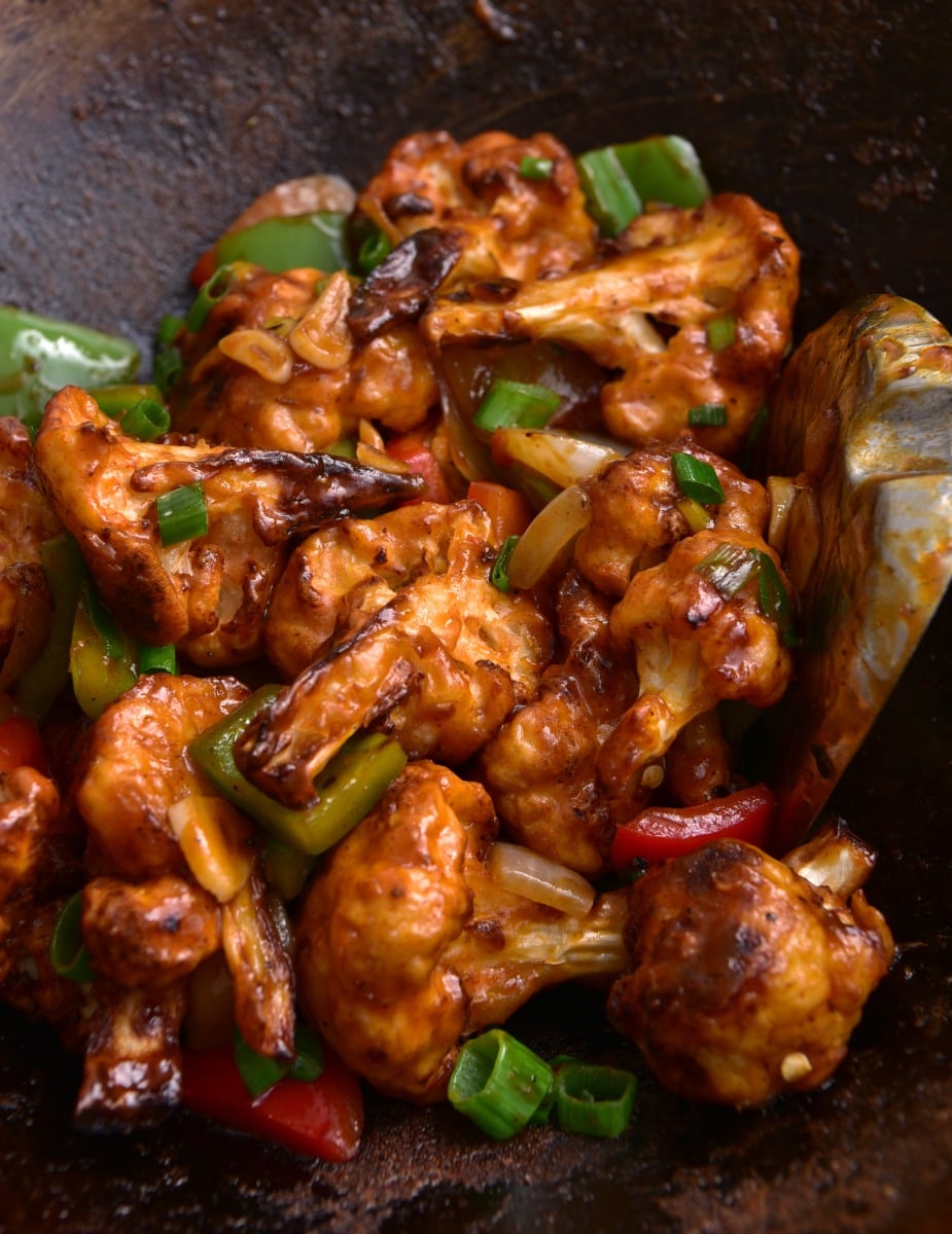 This is cauliflower manchurian, cooked in air fryer and tossed the wok