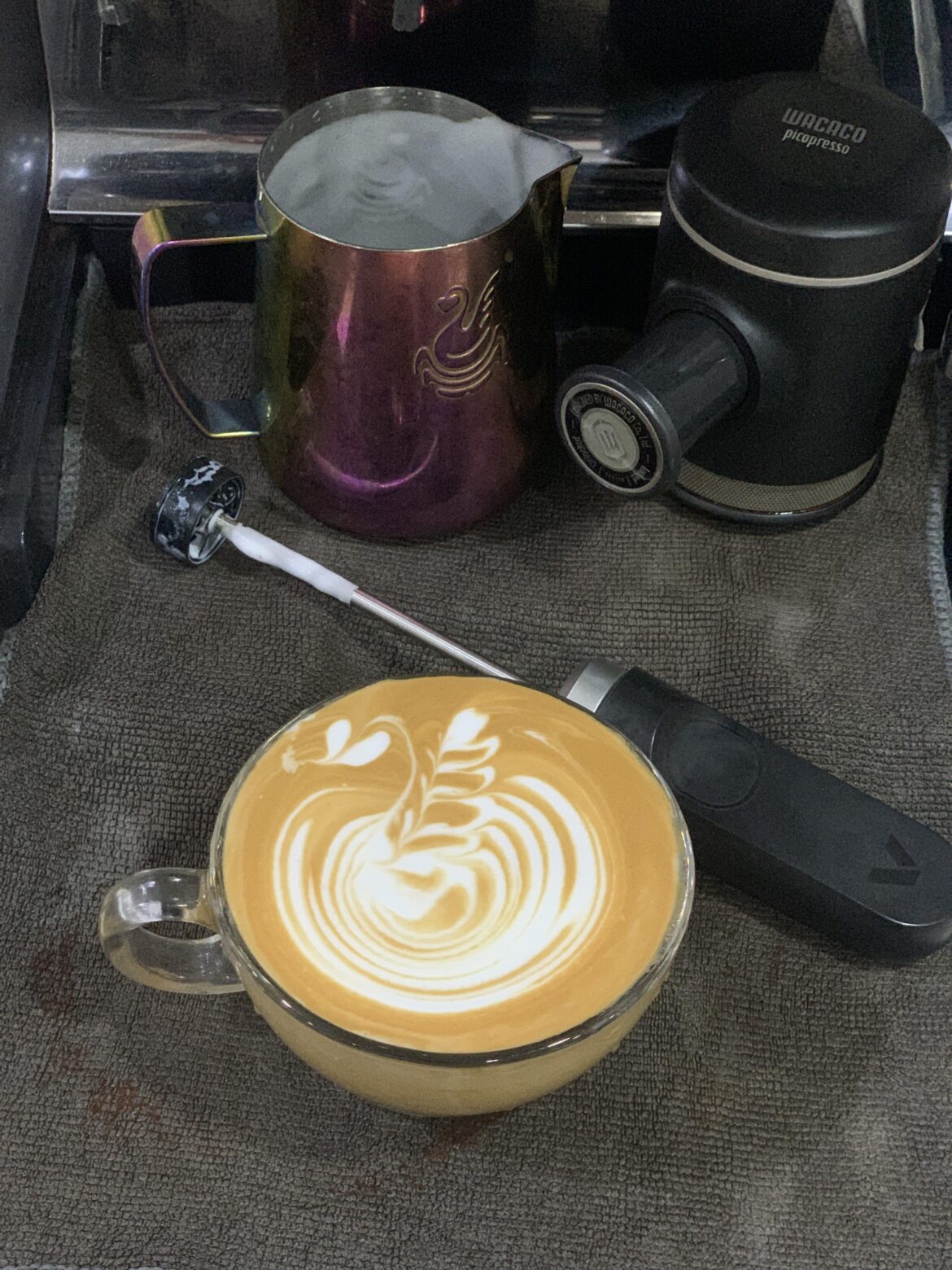 Nanofoamer manual brew with Swan latte art