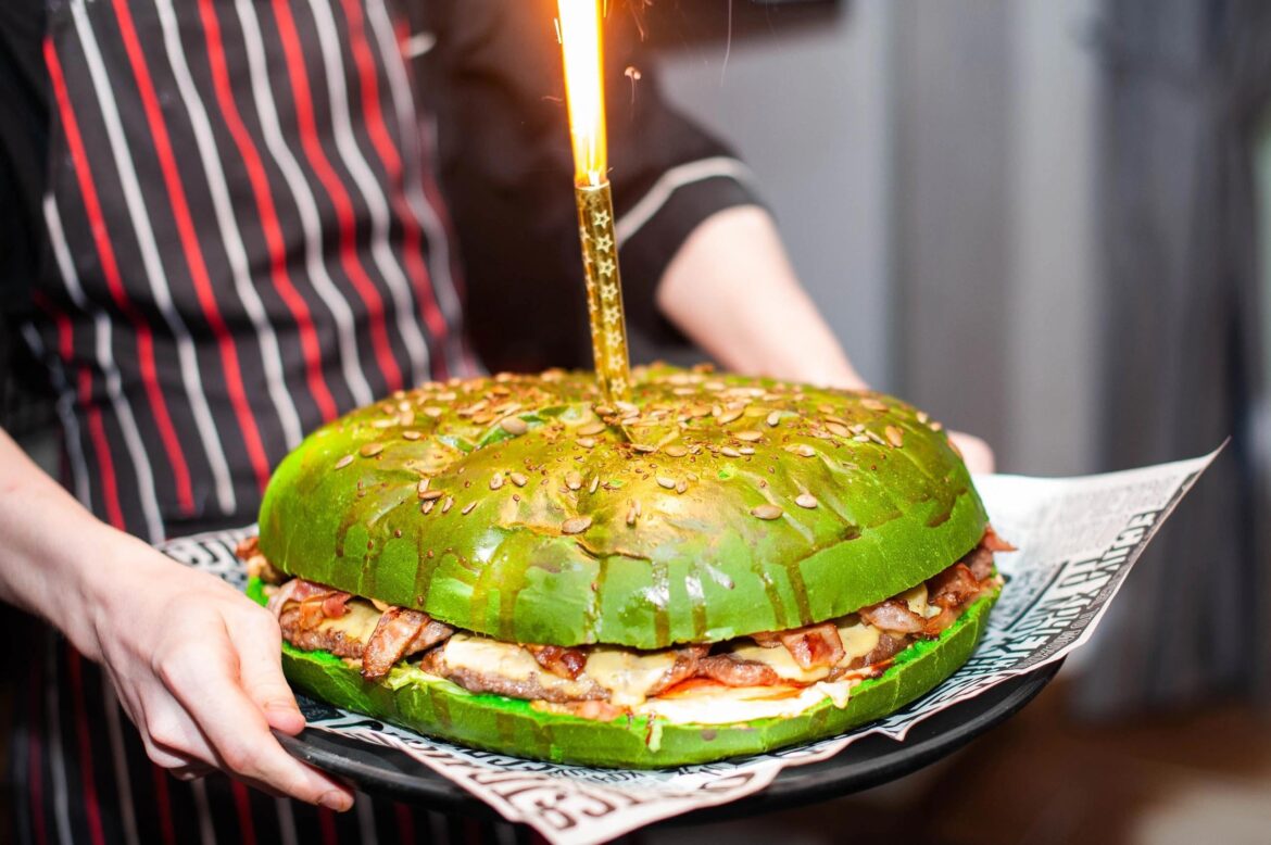 my friends and I gave him a burger cake for a friend's birthday. it's insanely delicious🍔😝💣