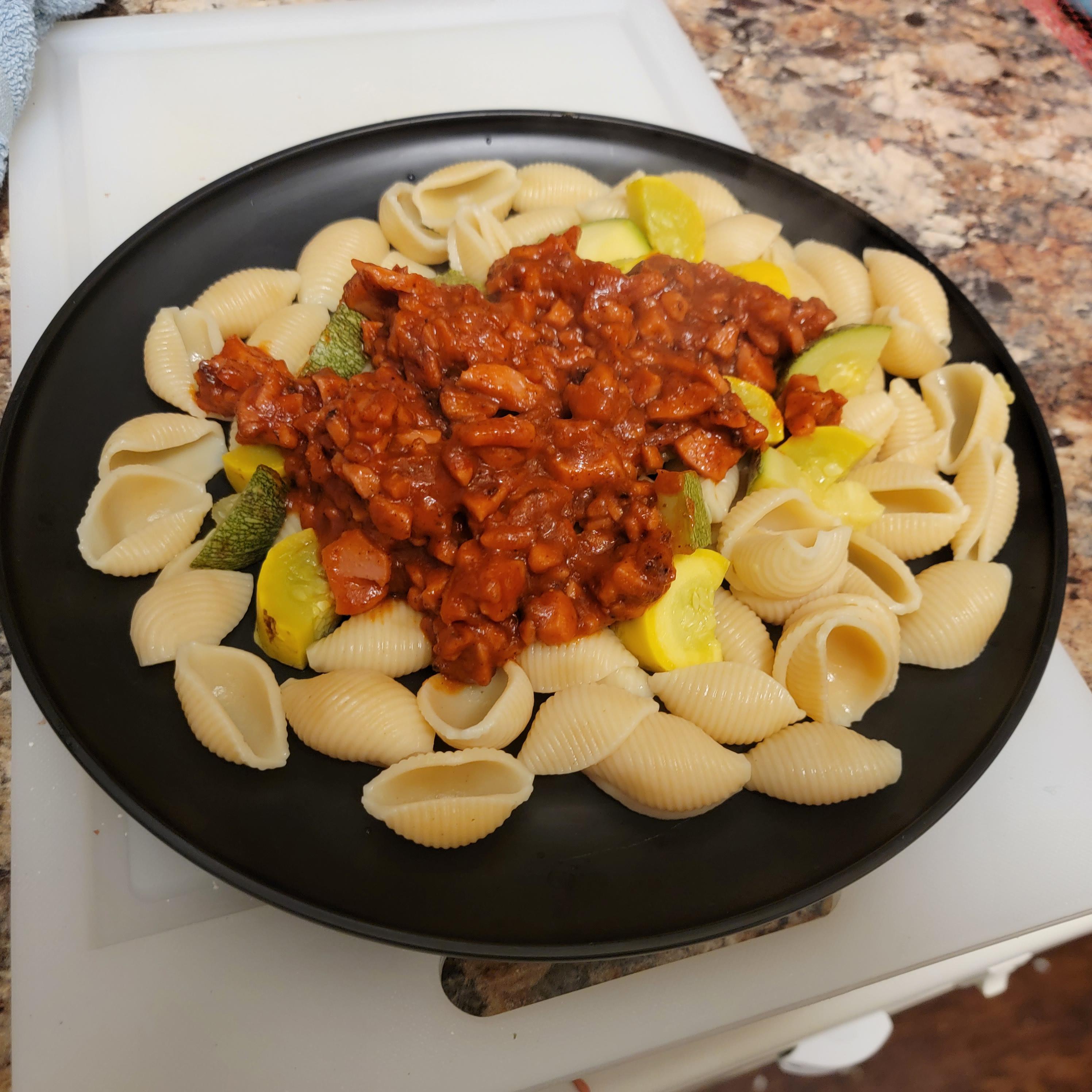 Conchiglia con Pollo alla Marinara with Squash and Zucchini Dining