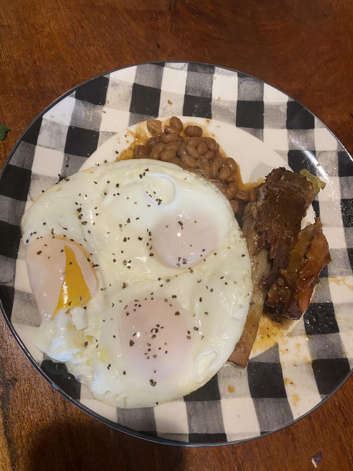 Put a Few Eggs on Leftover Beef Ribs & Beans! Delicious!