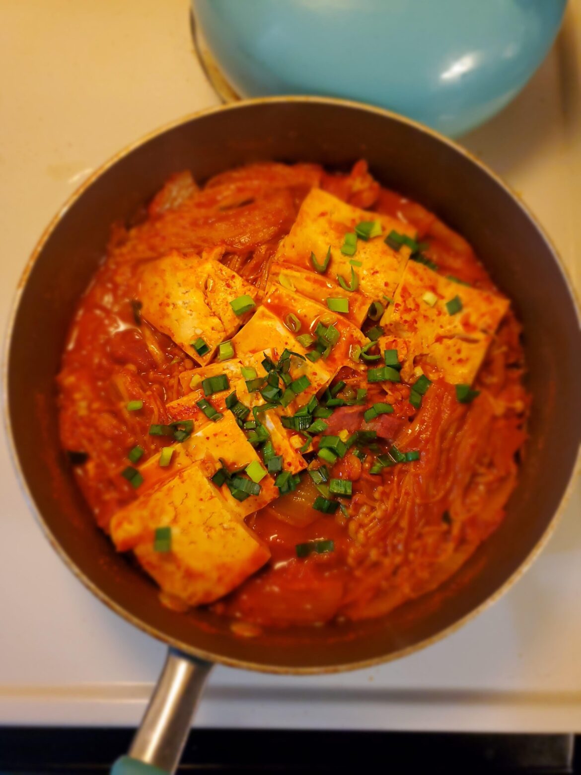 Kimchi-jjigae