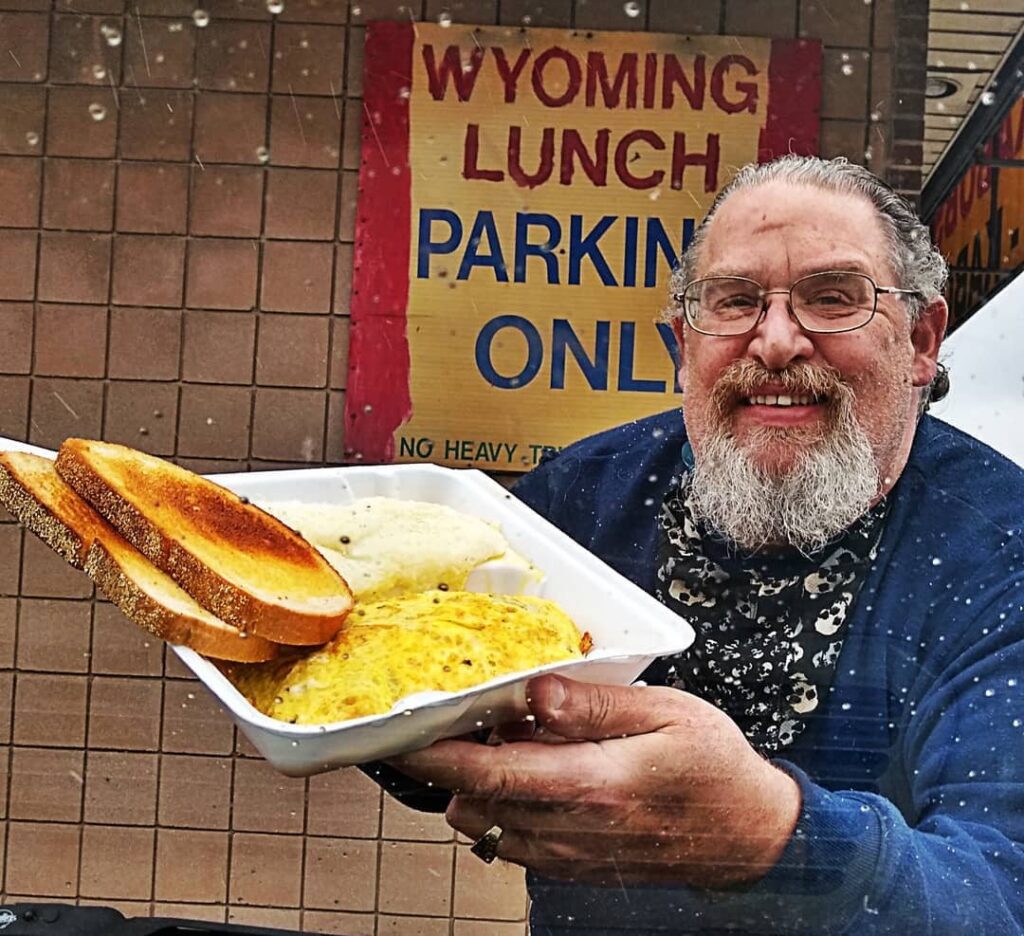 Man eats at 250 detroit area restaurants last year!!