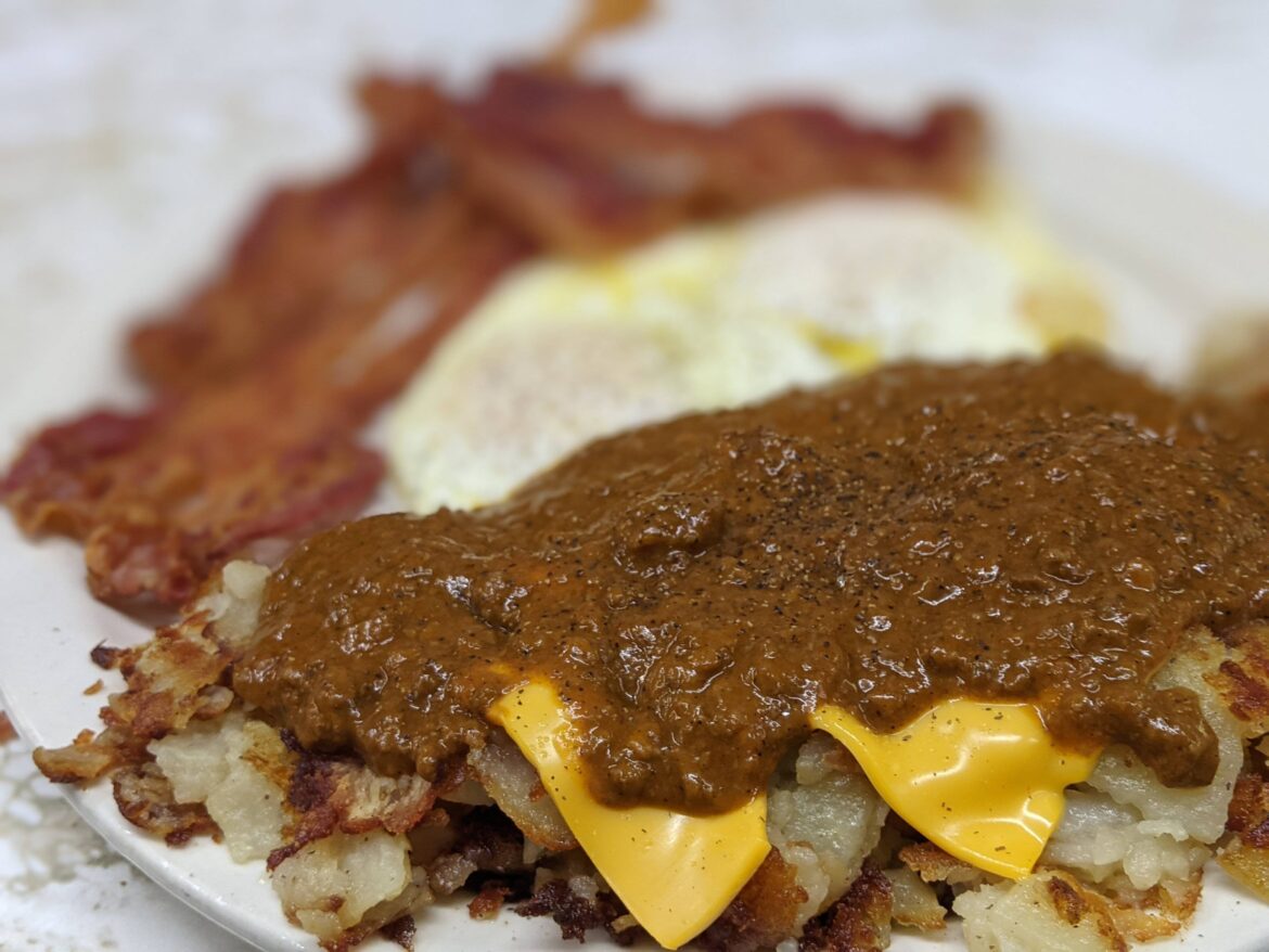 Duly's 8-5 breakfast special with chili cheese hash browns. Murica!