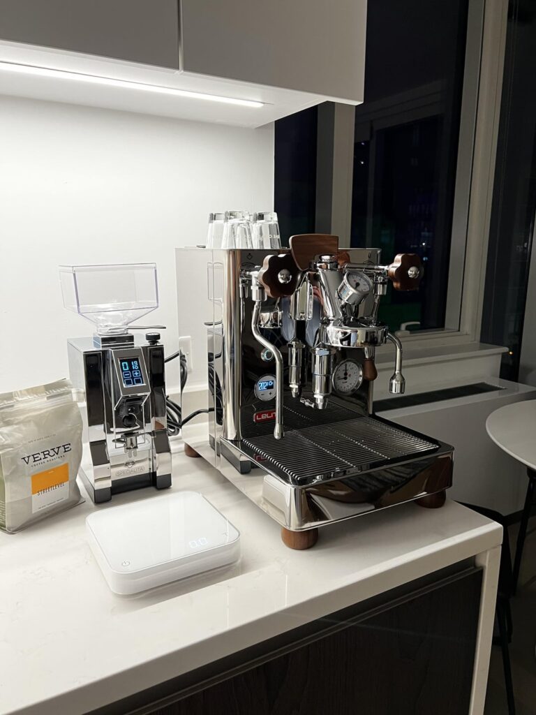 Lovely set up! Very happy with where I’m at.