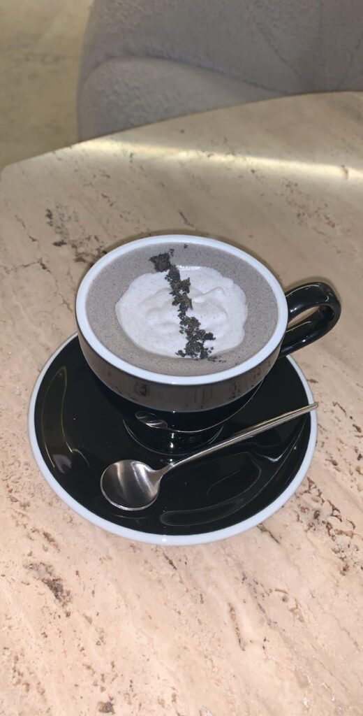 Cute cafes I went to in South Korea