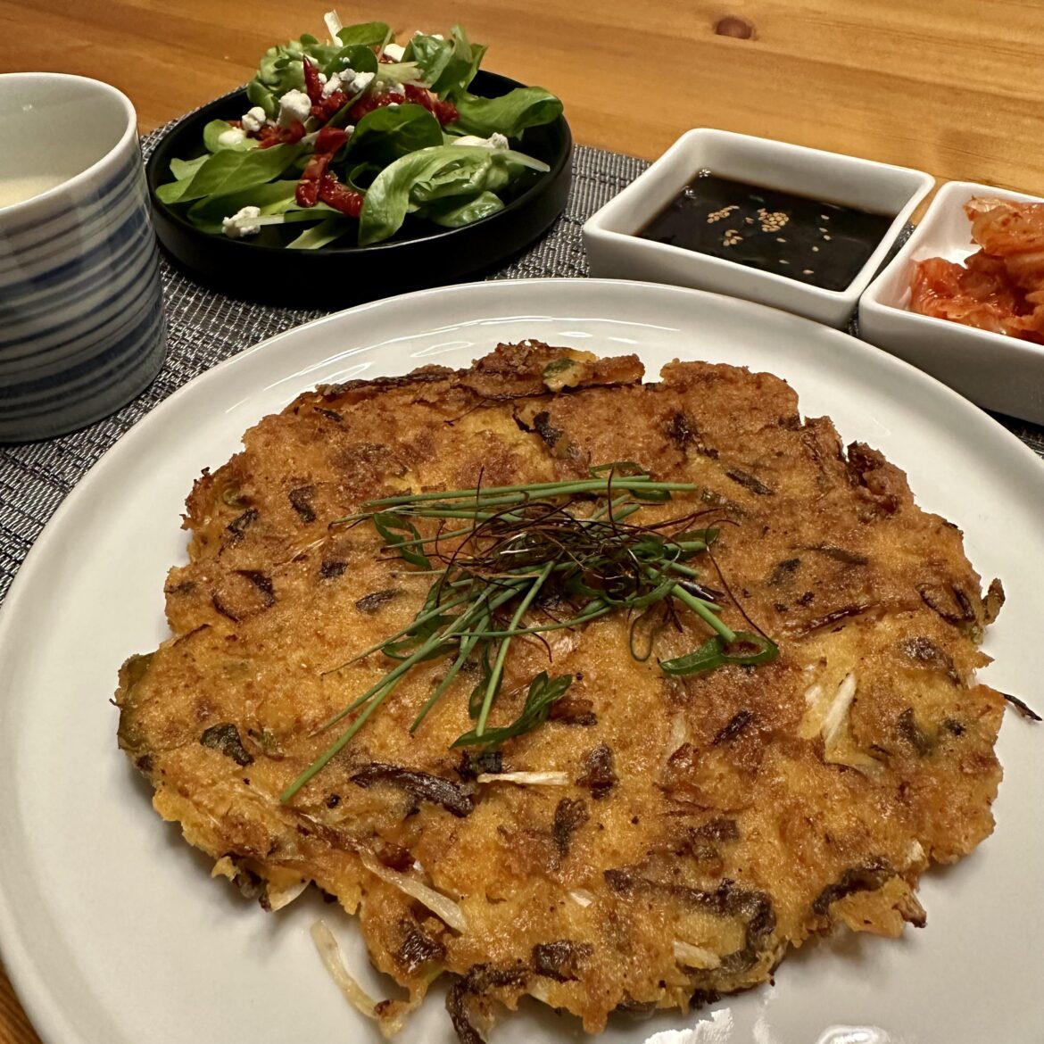 Bindaetteok for a snacky light night supper