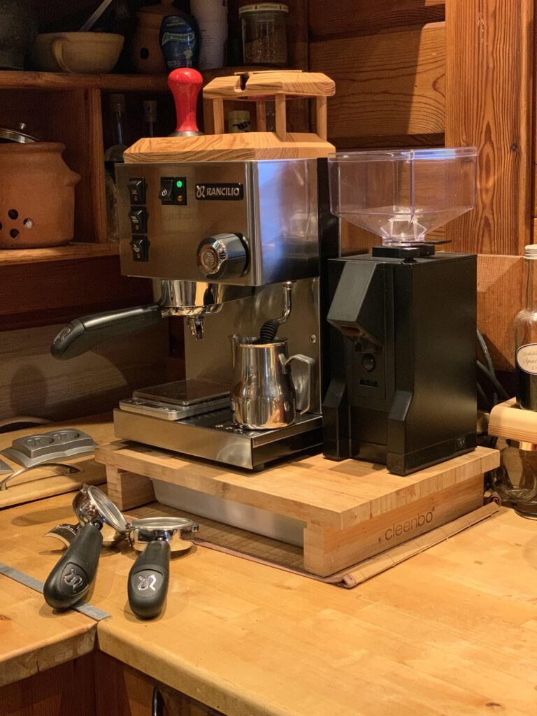 2nd machine, 2nd grinder. Slowly upgrading towards endgame