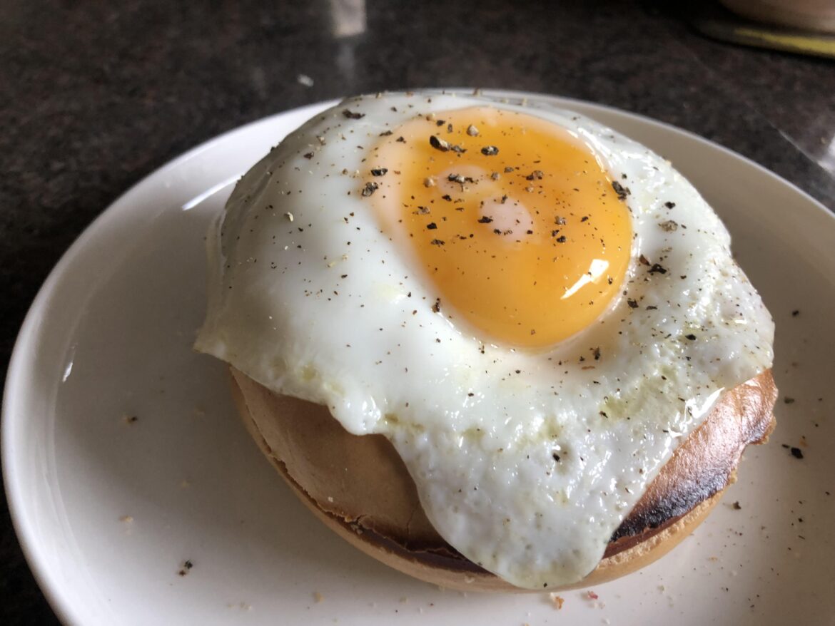 Smoked Ham and Smoked Cheese bagel with a slow butter fried eggy boi. Life is Good.
