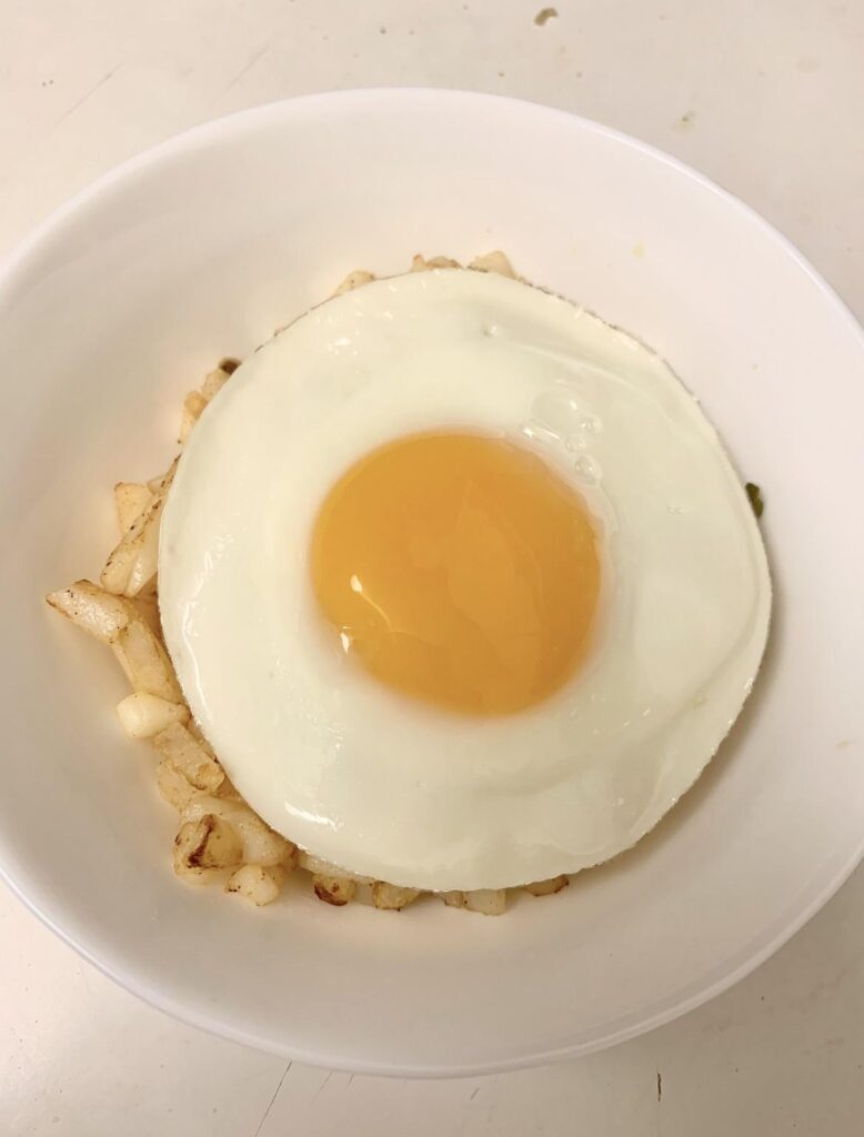 Egg pans make such nice round eggs