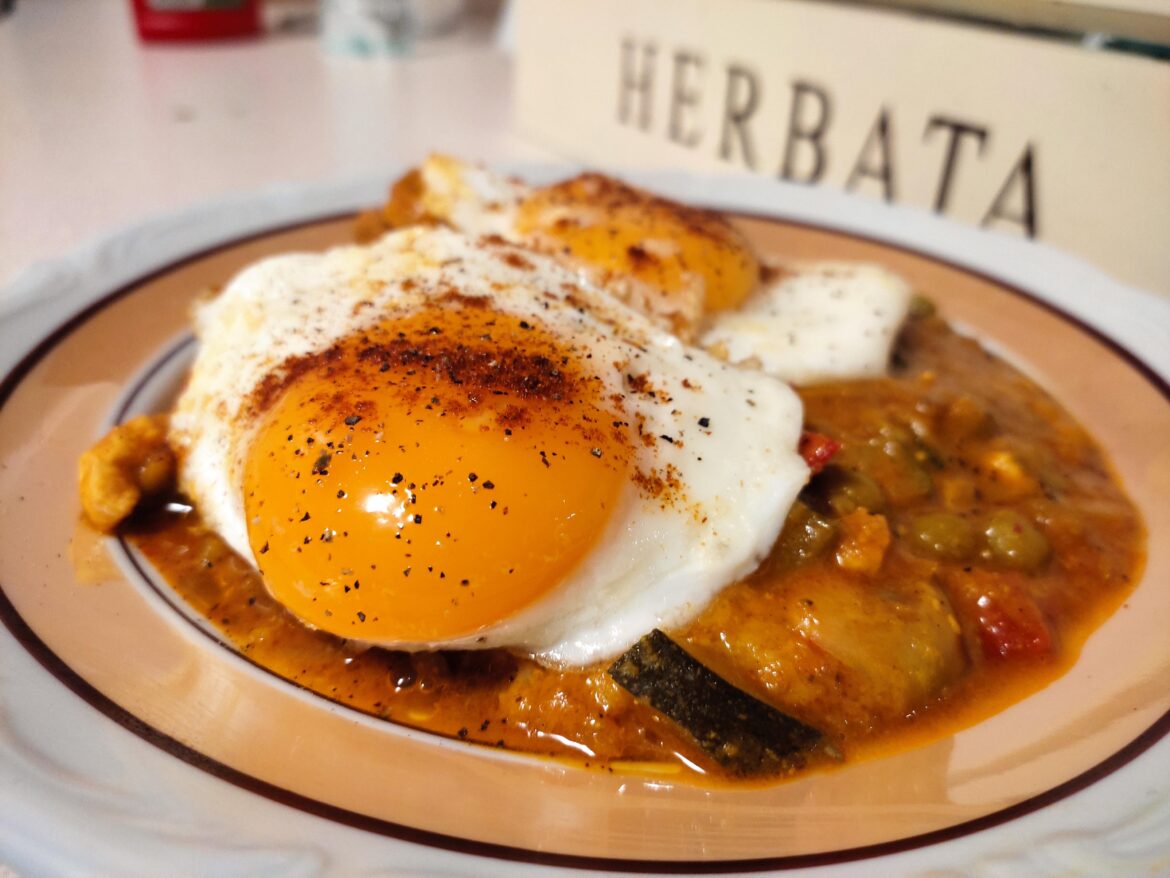 Delicious egg turkey curry 🍛😋