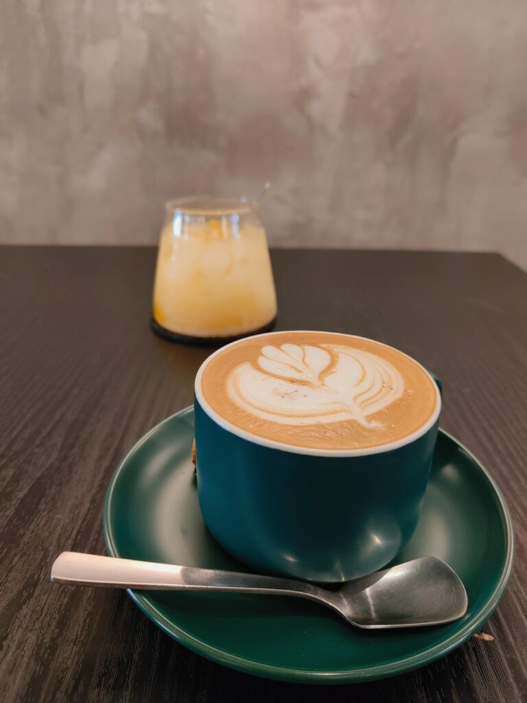 6 Yi Cafe, Kuala Lumpur