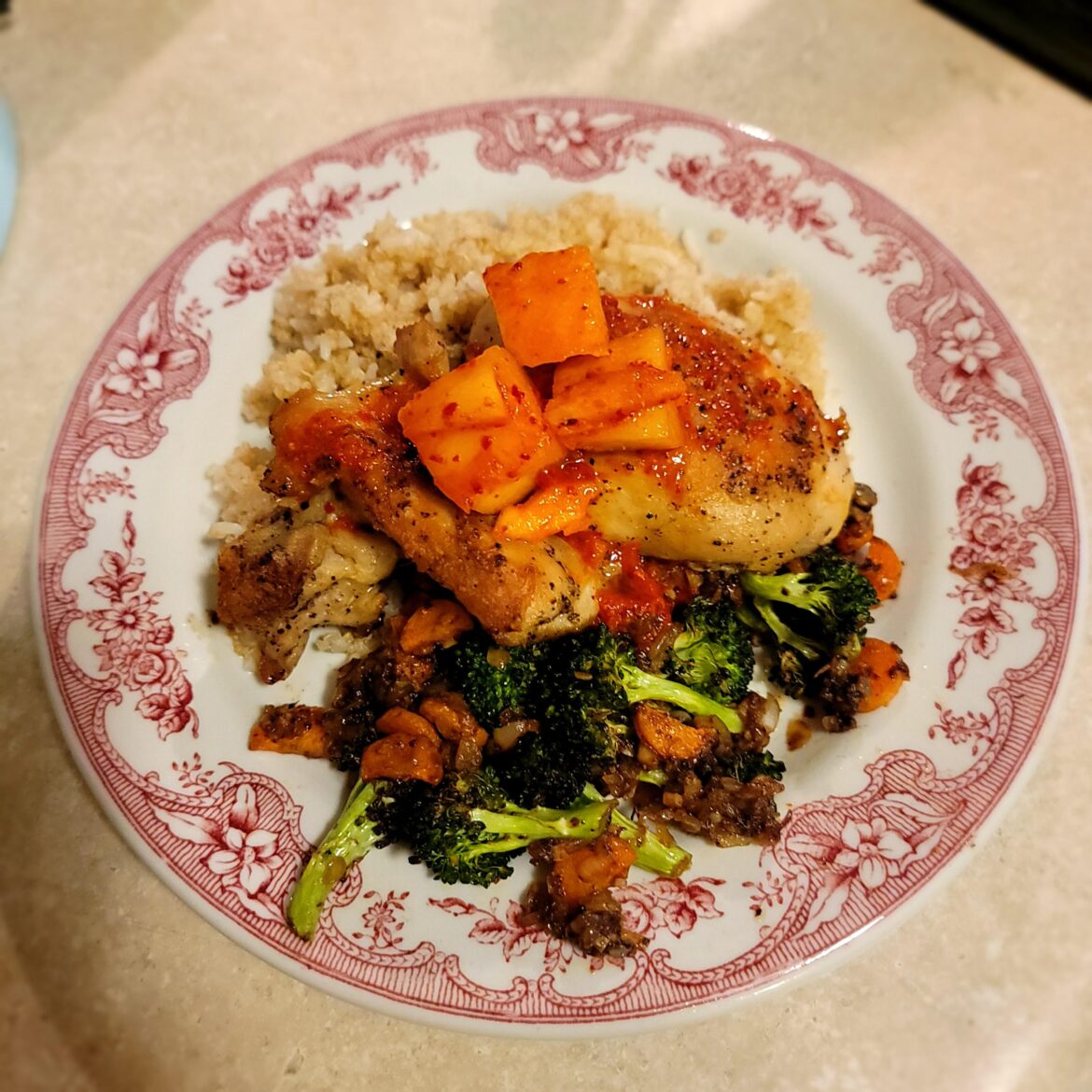 Chicken thigh, broccoli/carrot, rice/quinoa, daikon kimchi Chicken thigh, broccoli/carrot, rice/quinoa, daikon kimchi