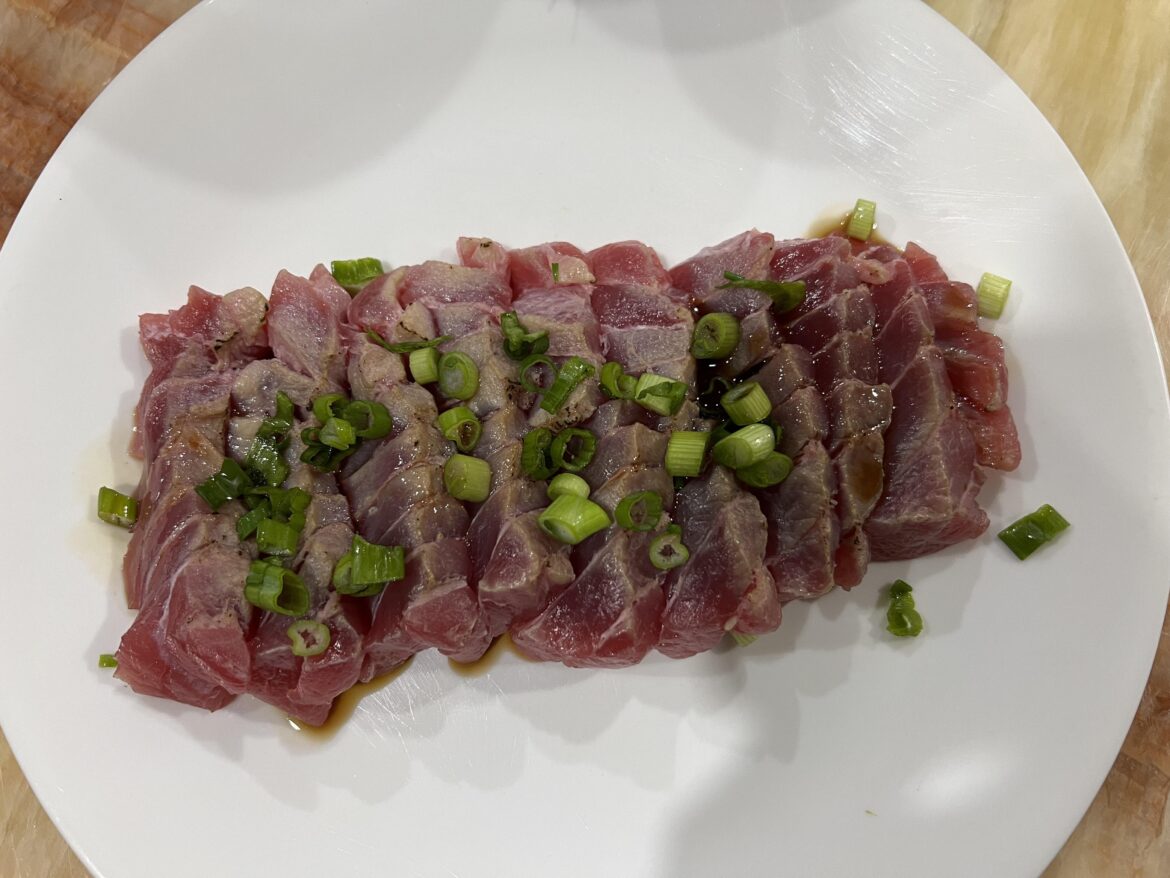 Aburi red tuna tataki.