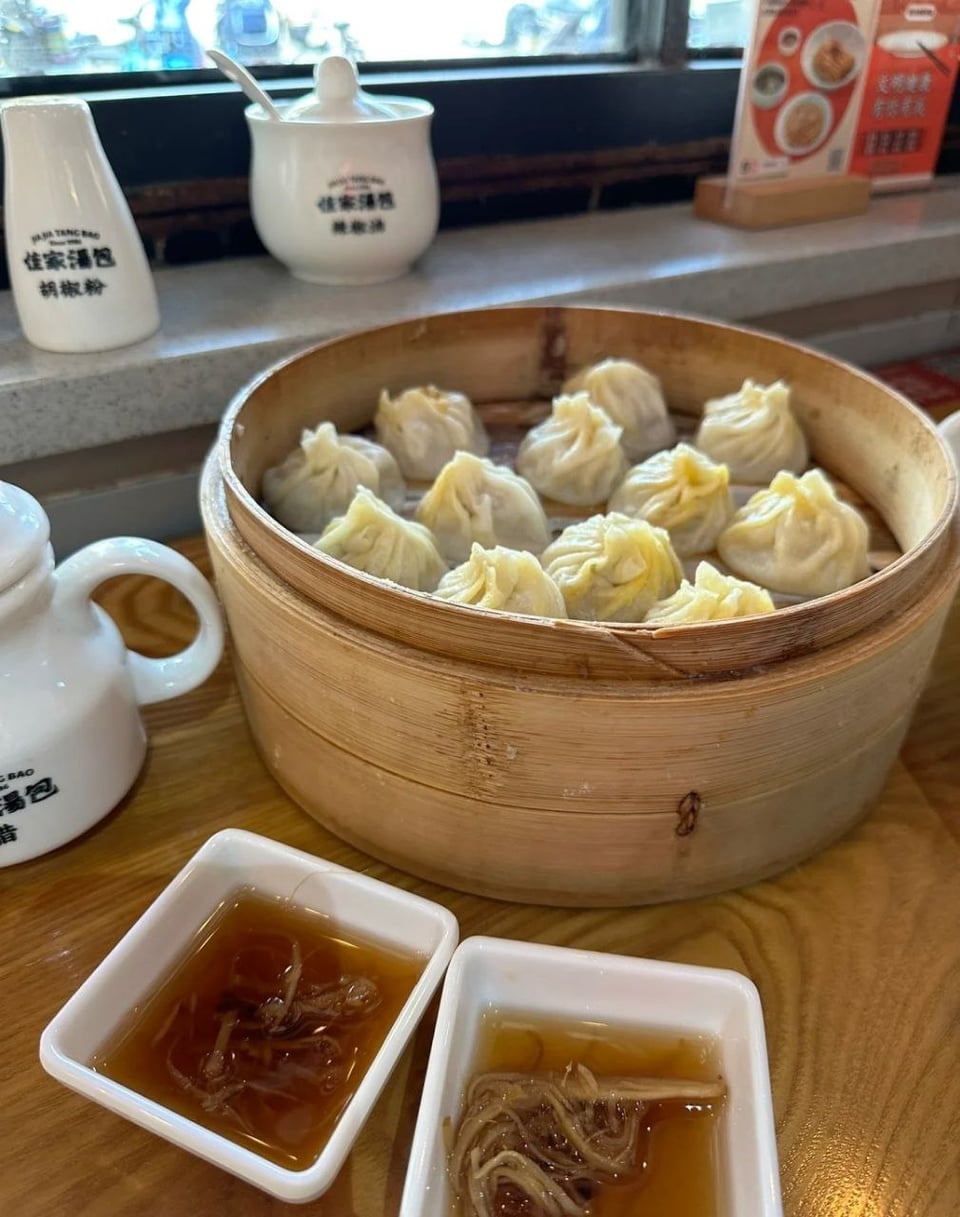 Crab Noodles Fresh Meat Xiao Long Bao Dining and Cooking