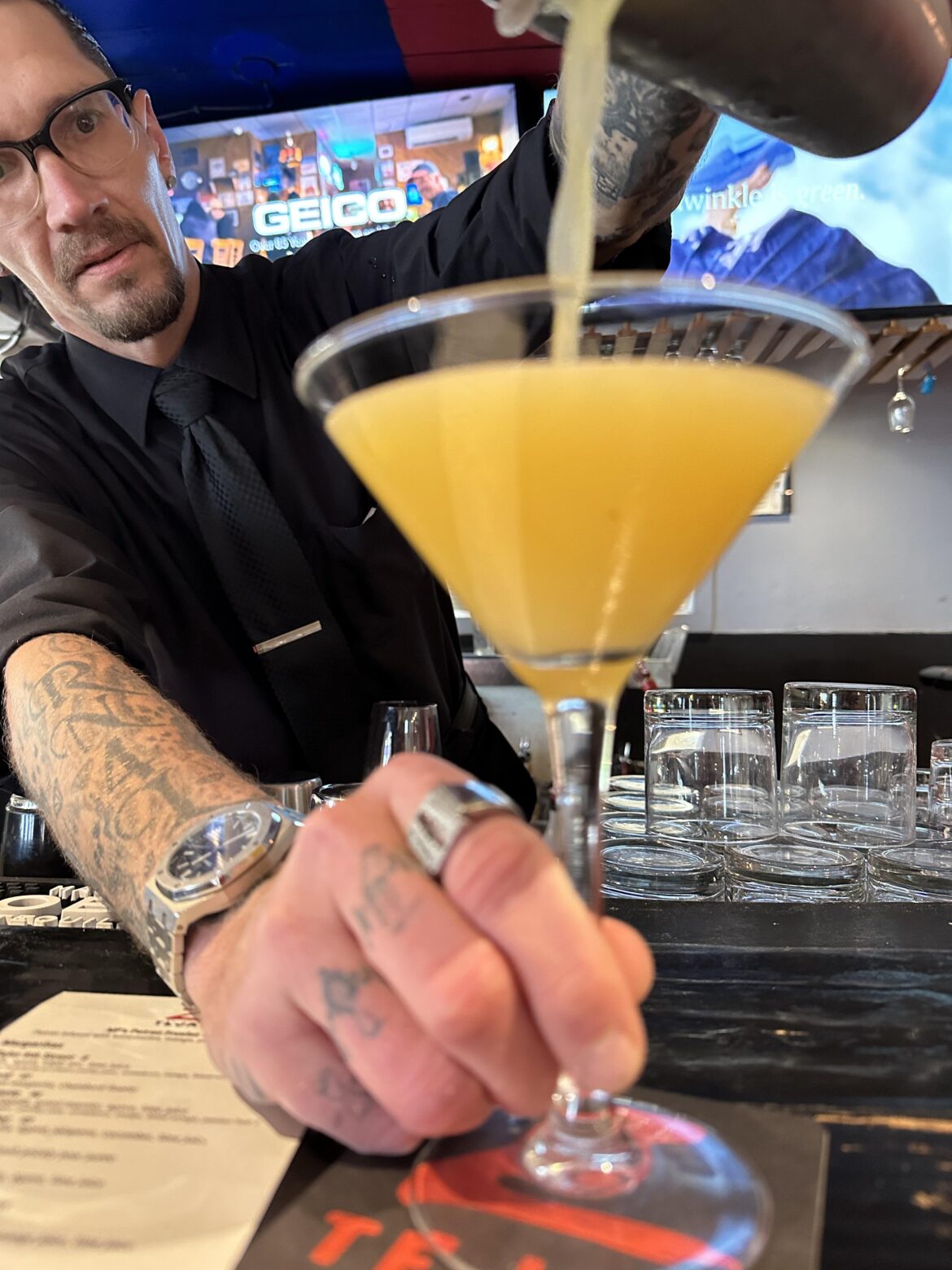 Adios to Z’Tejas on W 6th. Stopped by for lunch on closing day. Out of chips and a few other things by 1pm. Saw the owner there he said they will throw down tonight to close it out.