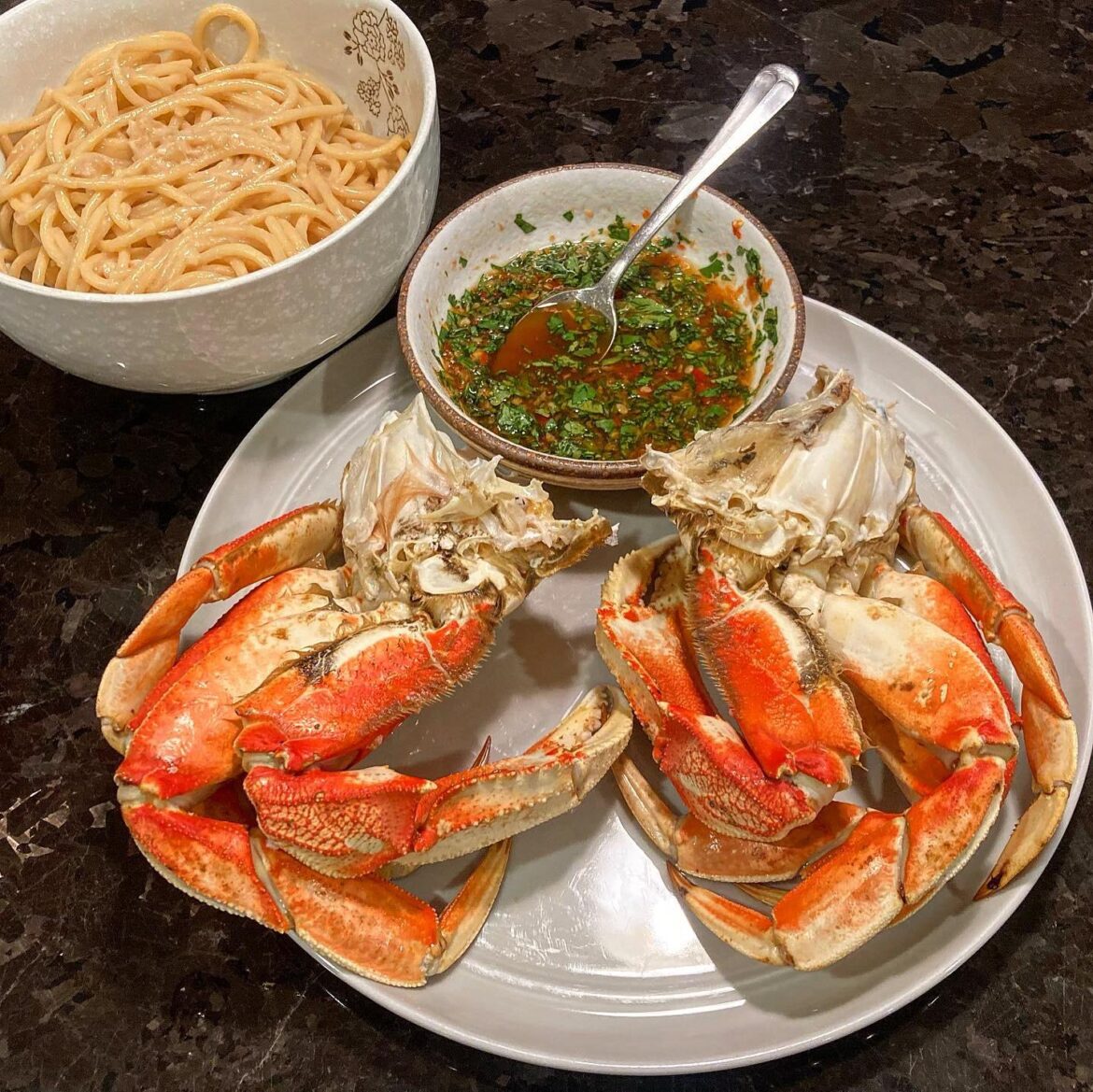 [Homemade] Live Dungeness crab