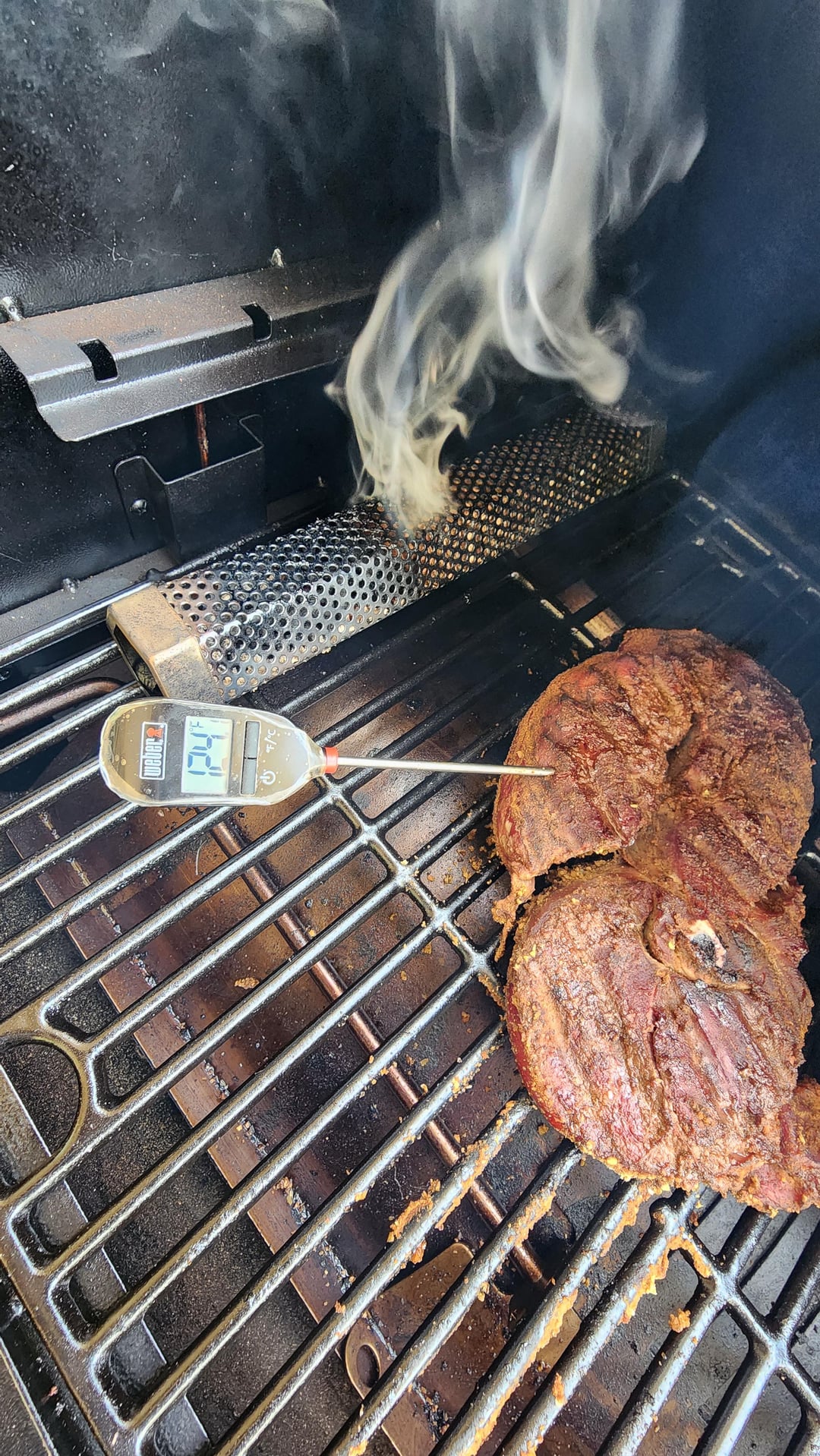 Pitboss 1150 3rd Ed, lil deer roast temp, tenderloin at 200, plus smoke