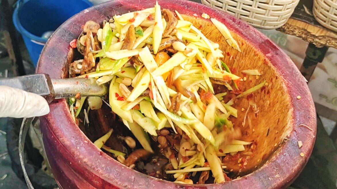 Awesome thai mango salad